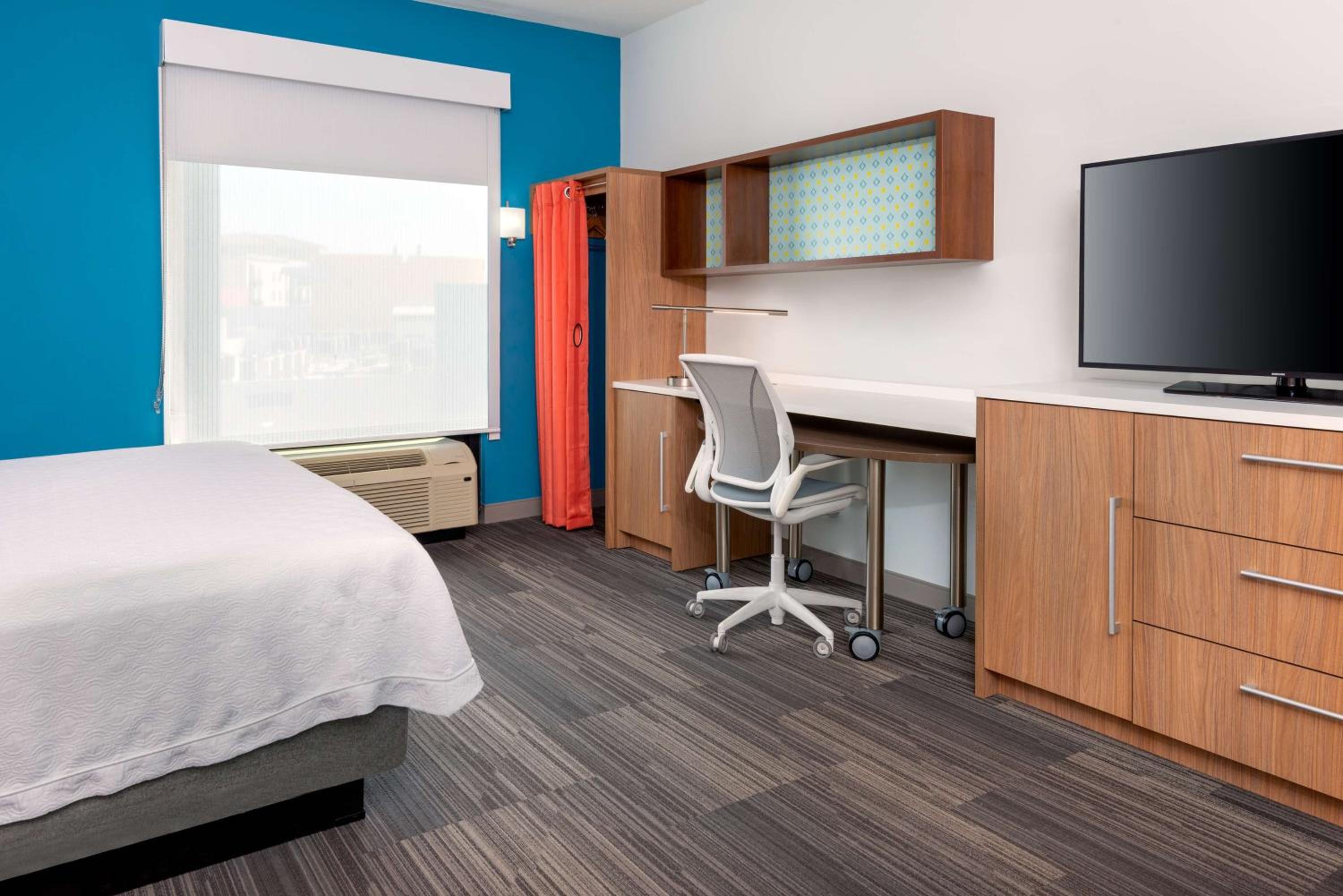 King Studio Suite - Photo 2