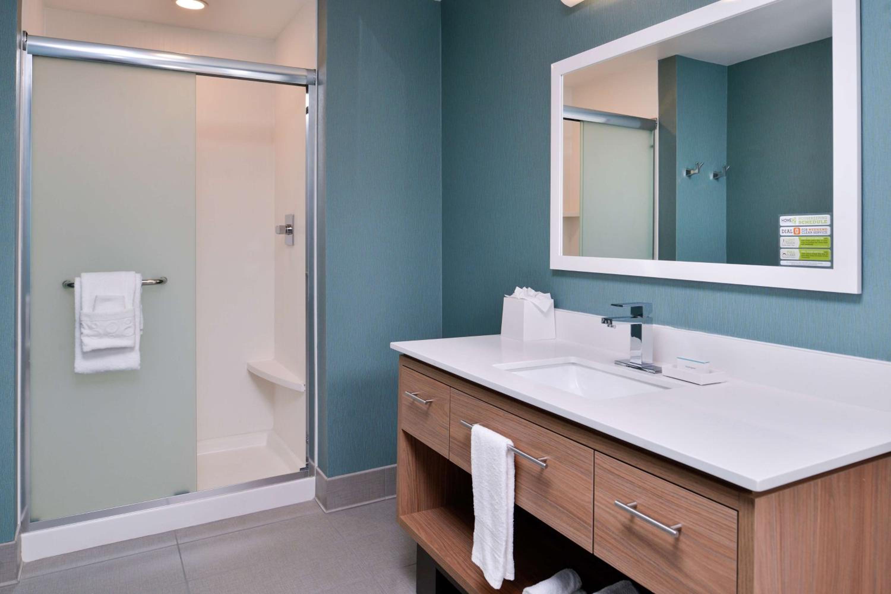 King Studio Suite - Photo 5