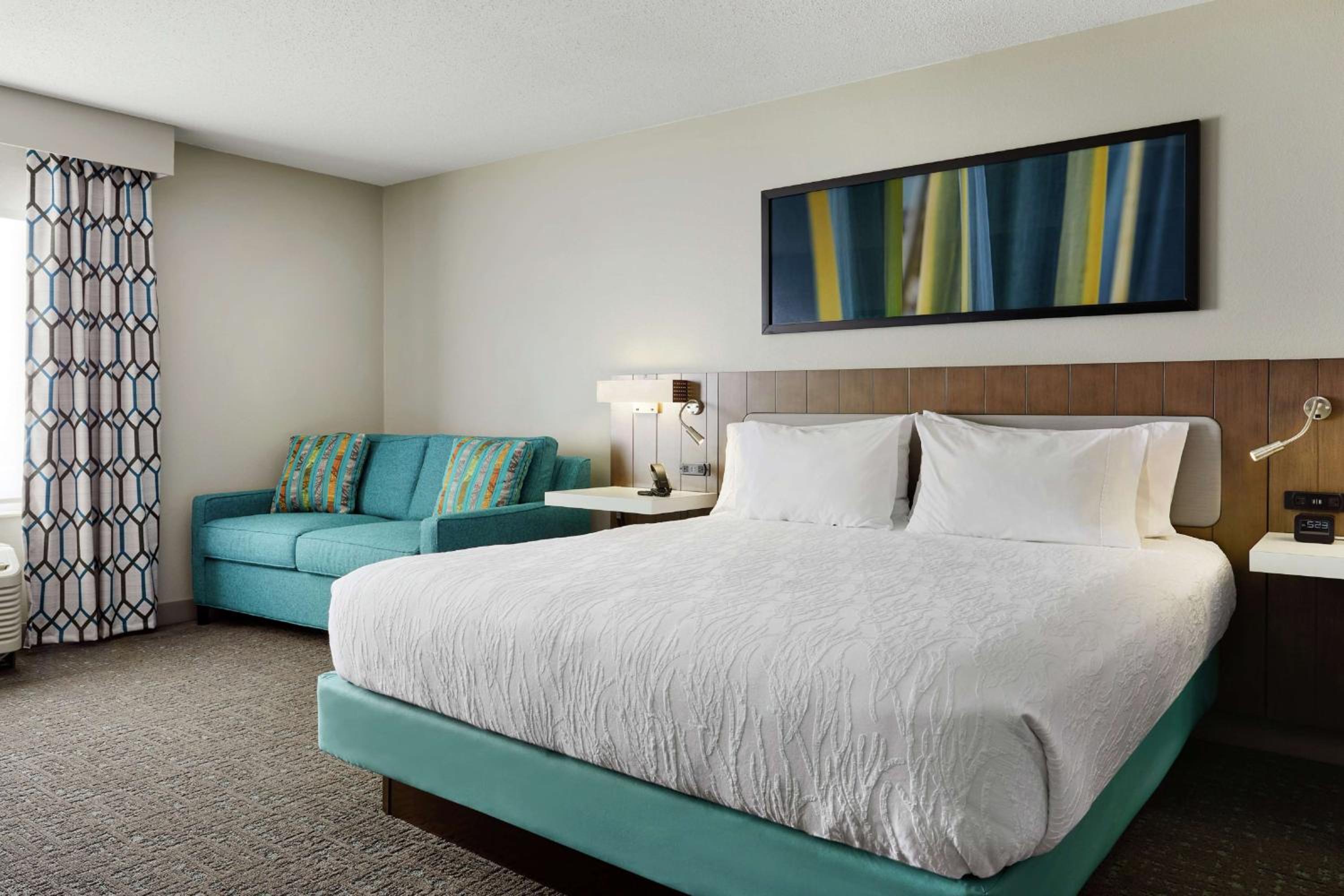 King Room with Sofa Bed photo 1