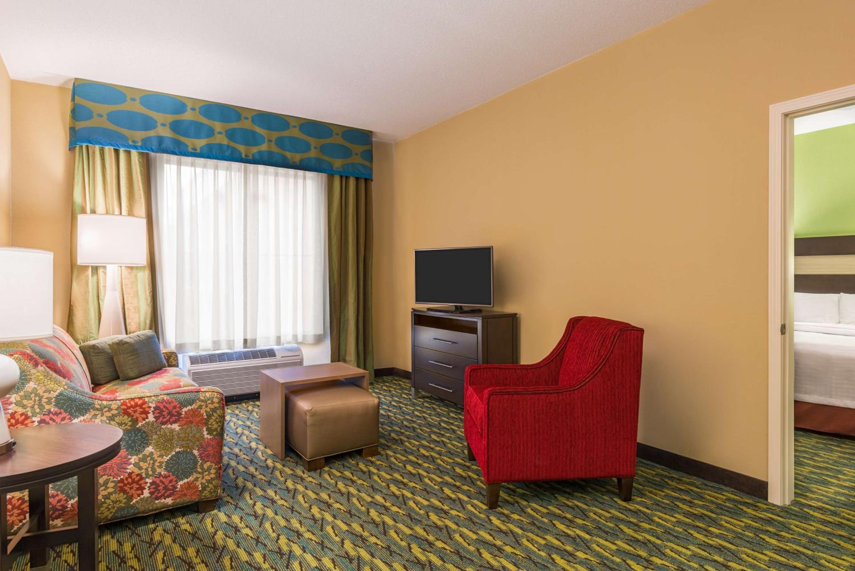 King Suite - Hearing Access/Non-Smoking