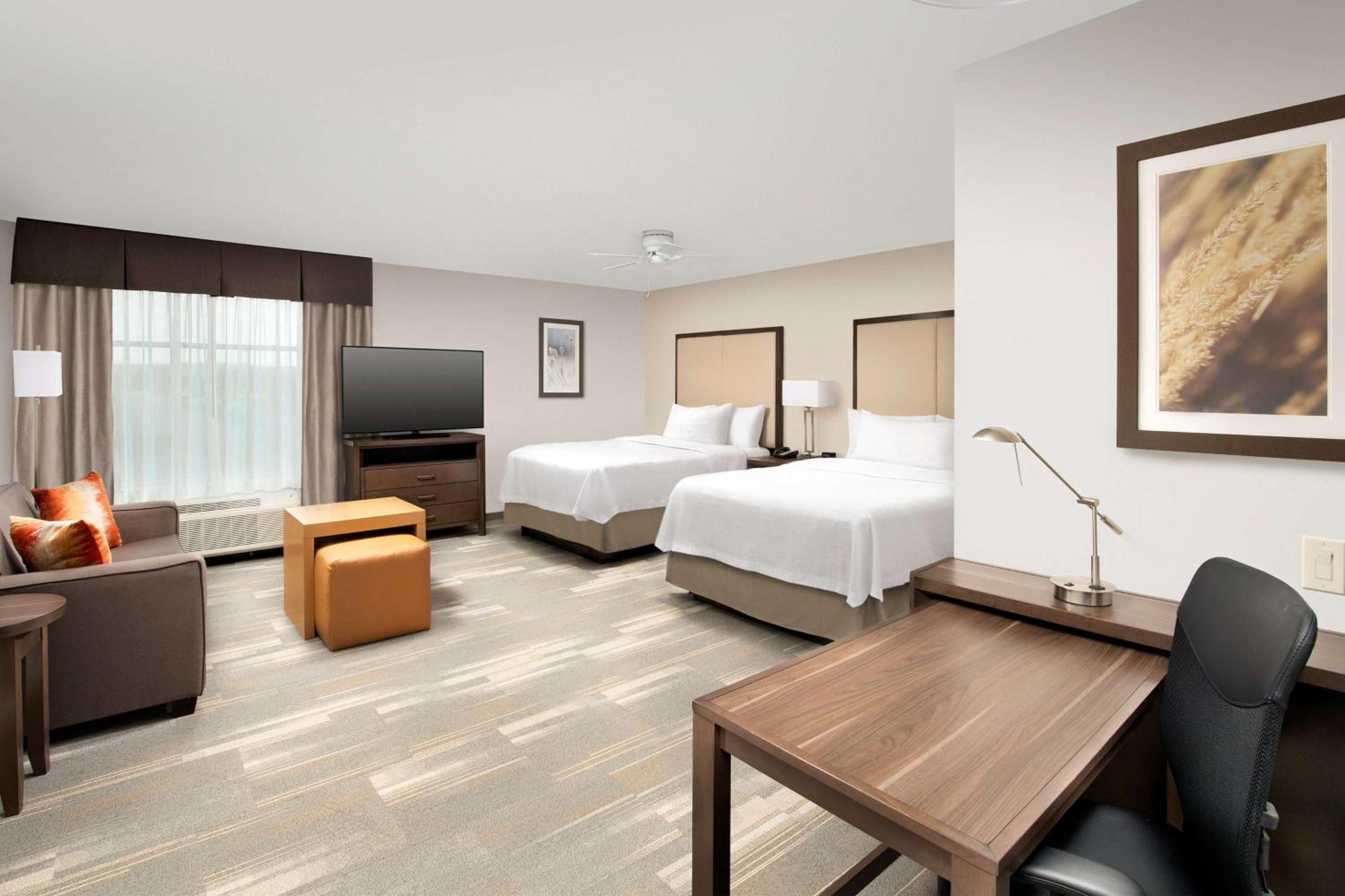 Studio Suite with Two Queen Beds - Hearing Access/Non-Smoking photo 2