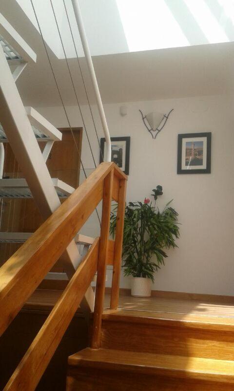 Queen Room photo 2