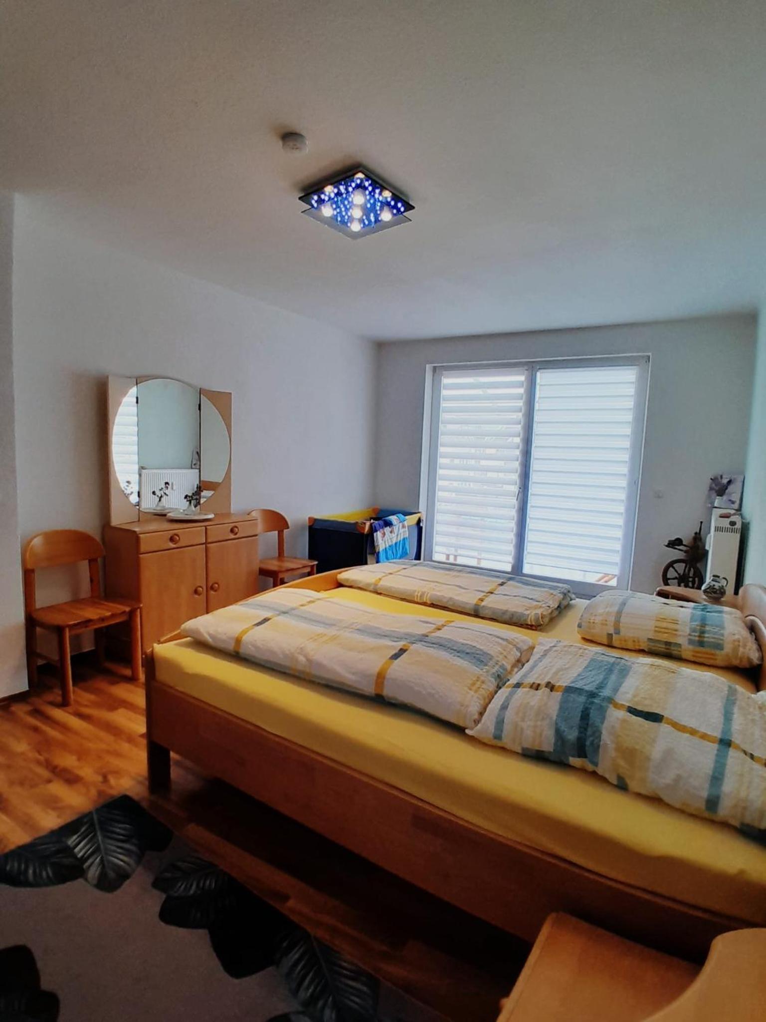 Two-Bedroom Apartment with Mountain View photo 3
