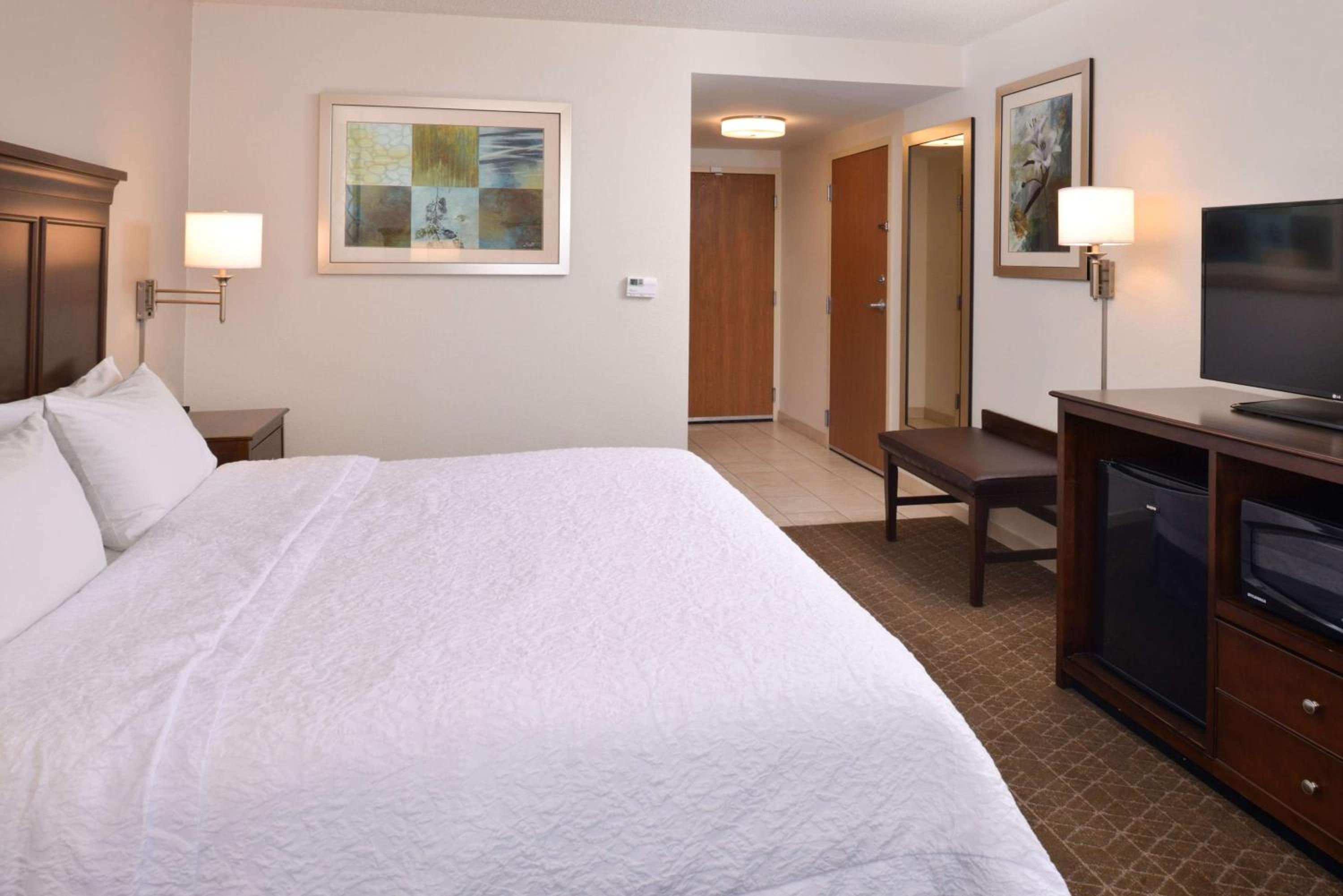 King Room - Mobility Access/Non-Smoking - Photo 1