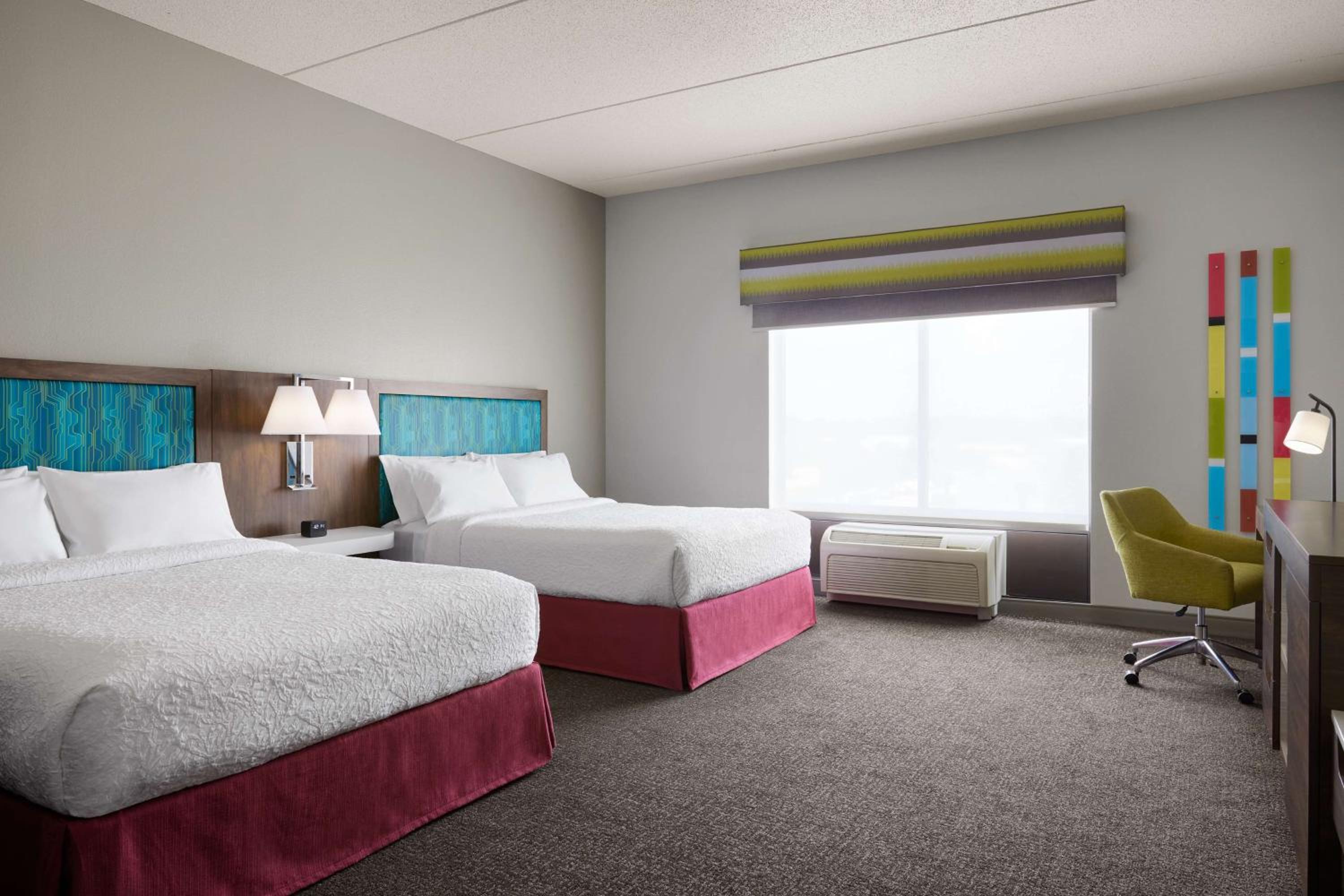 Queen Room with Two Queen Beds - Mobility and Hearing Access/Non-Smoking - Photo 2