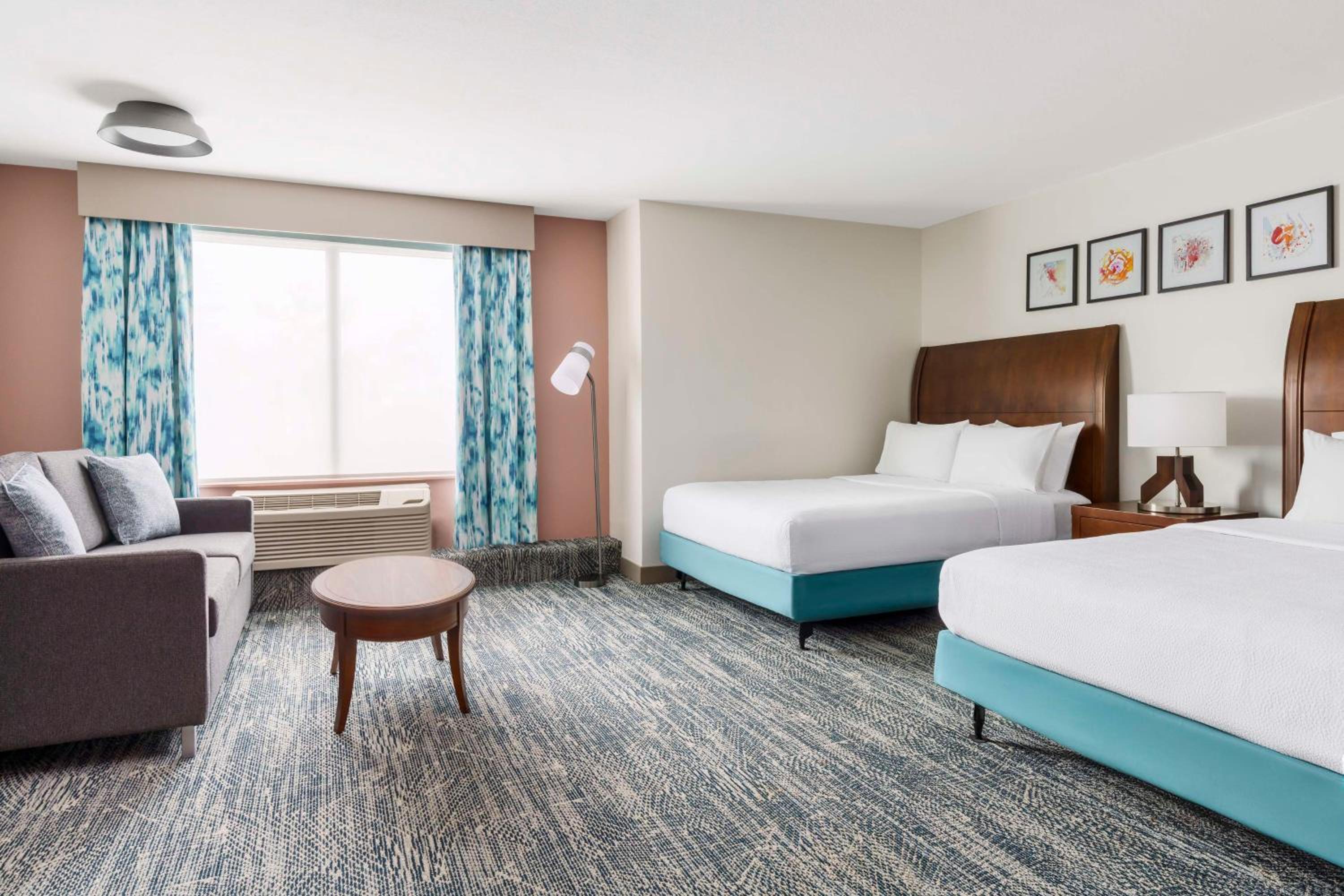 Queen Room with Two Queen Beds - Hearing Access