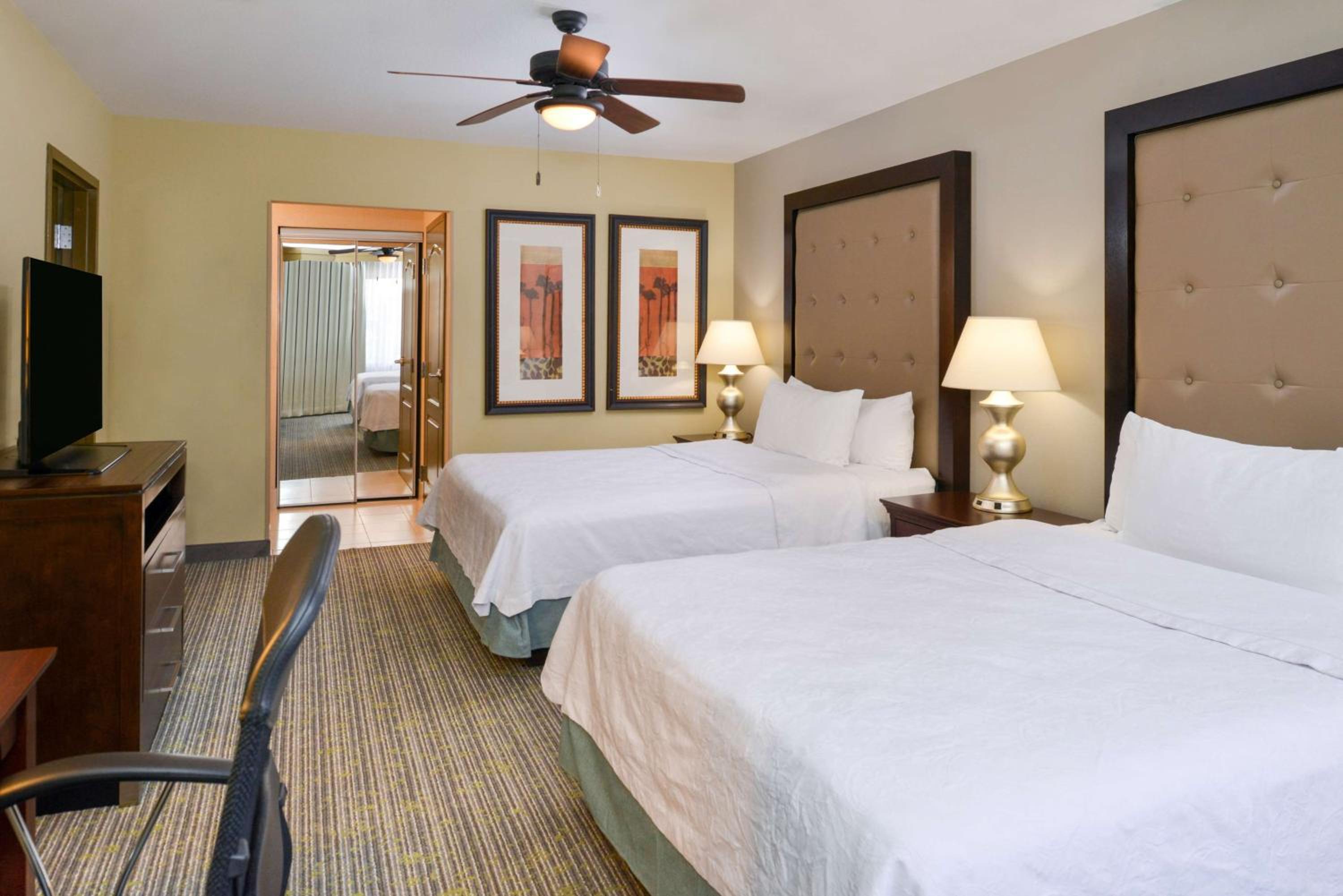 King Suite with Two Queens - Mobility/Hearing Accessible with Bathtub - Non-Smoking  - Photo 1