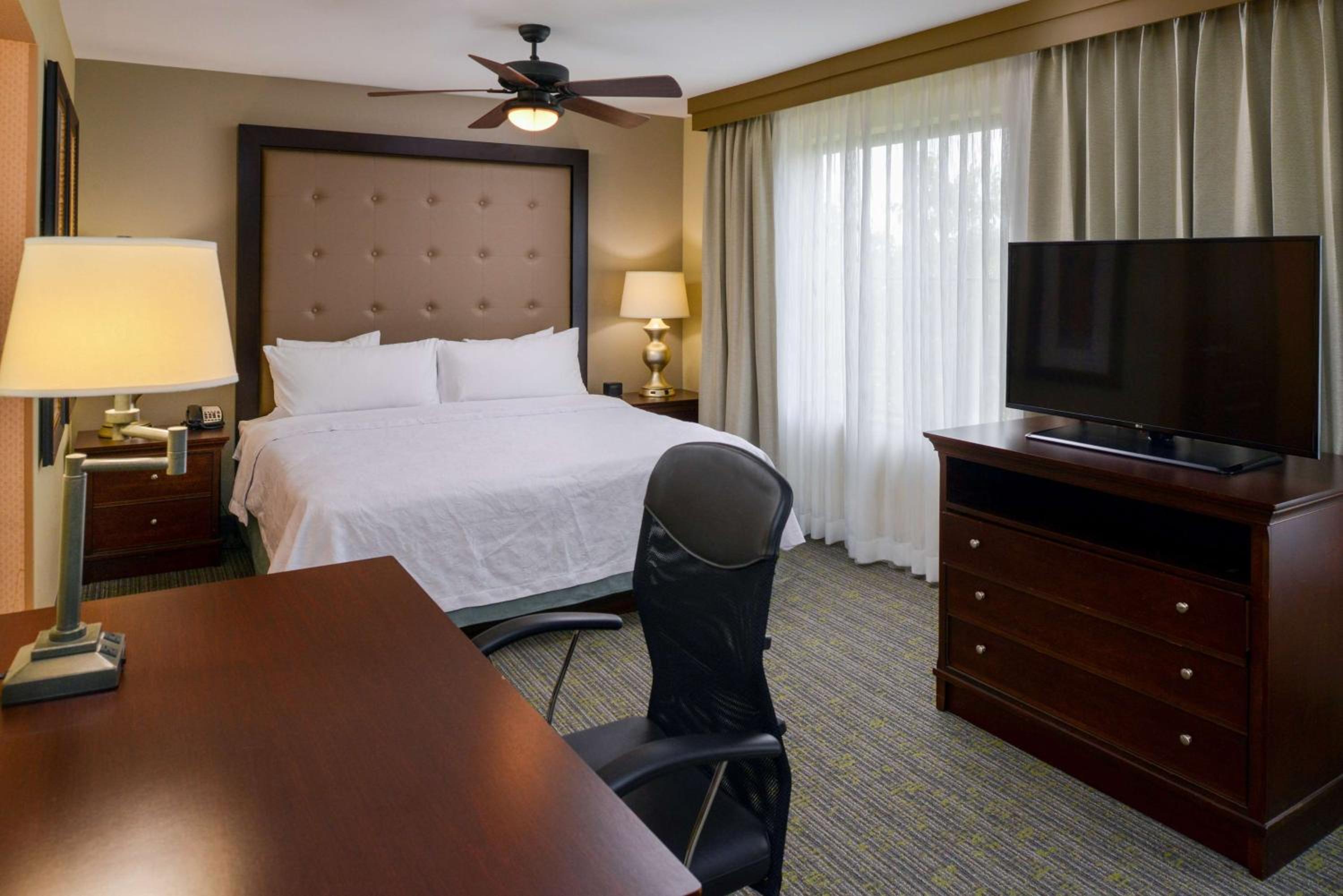 King Studio Suite - Non-Smoking - Photo 1