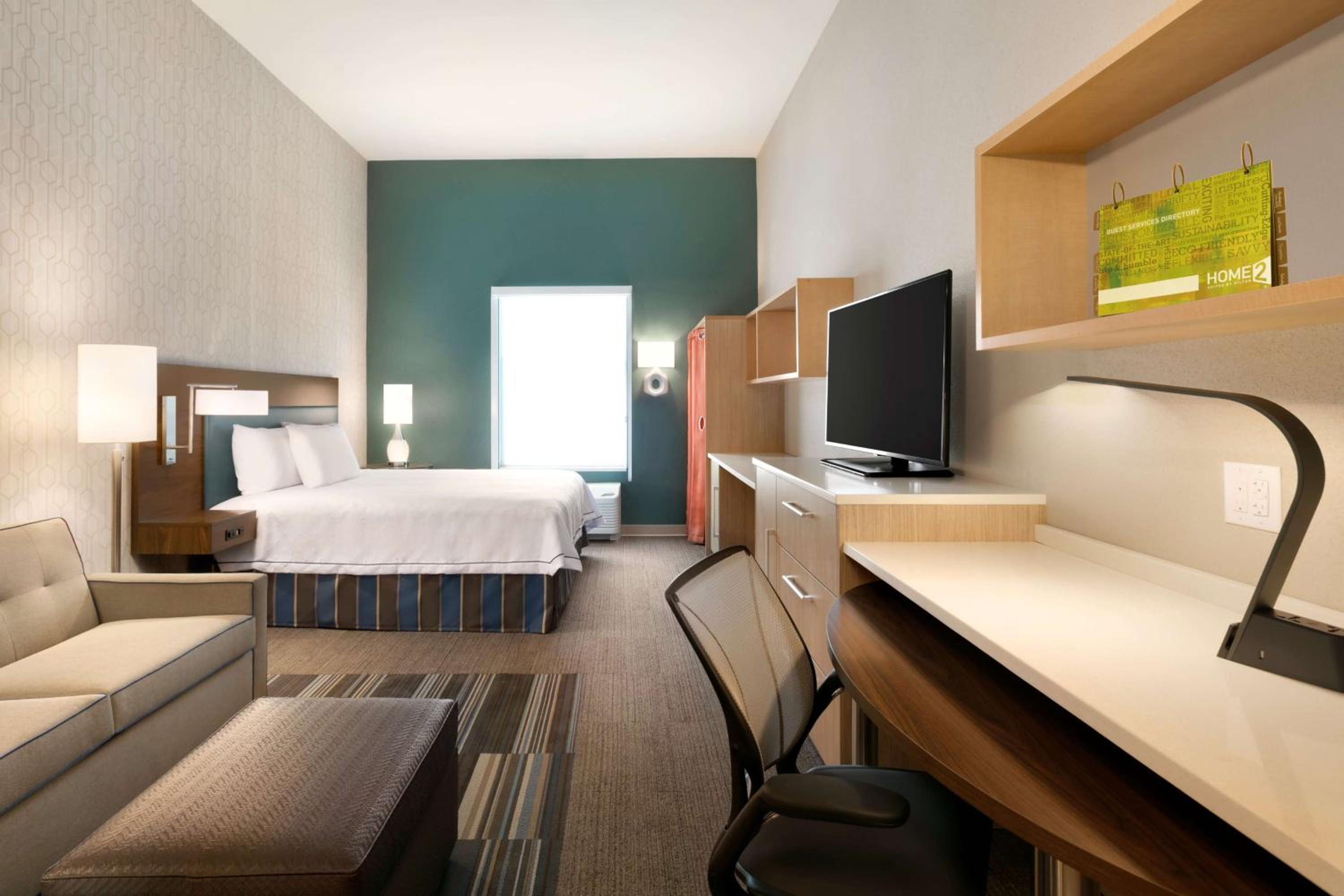 King Studio Suite - Mobility Access/Non-Smoking photo 3