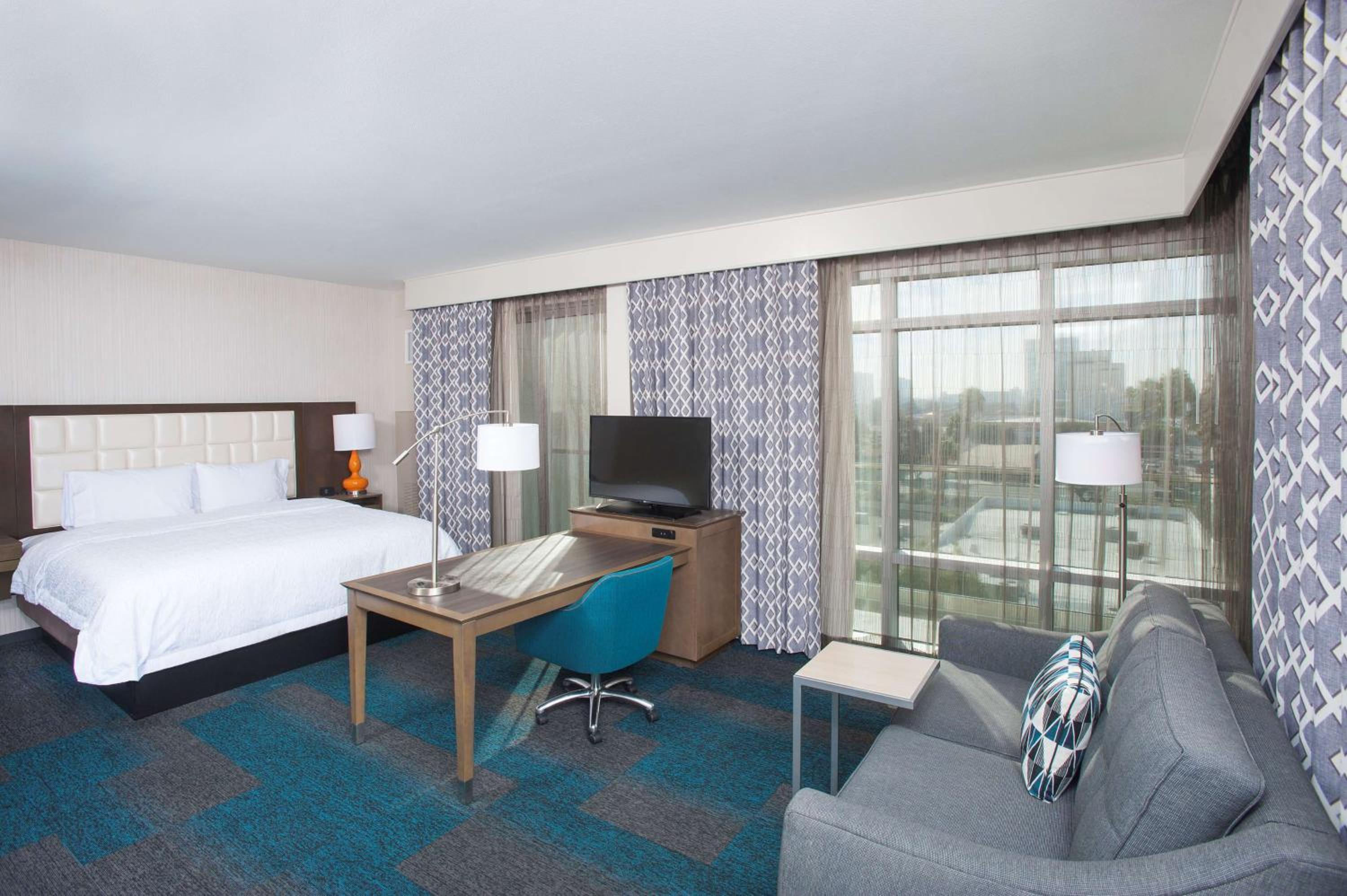 King Studio Suite with Balcony - Non-Smoking