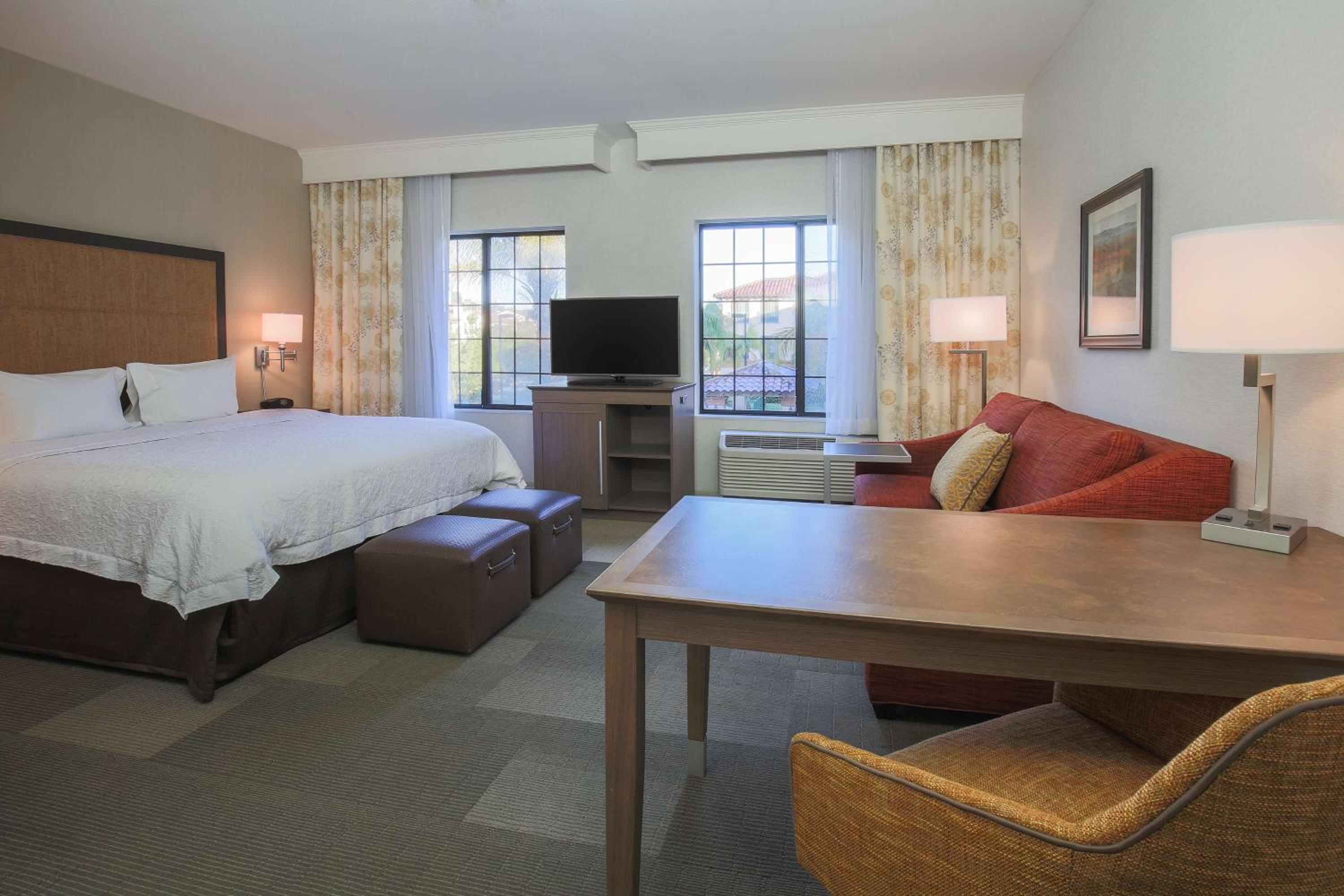 King Studio Suite with Sofa Bed - Non-Smoking - Photo 5