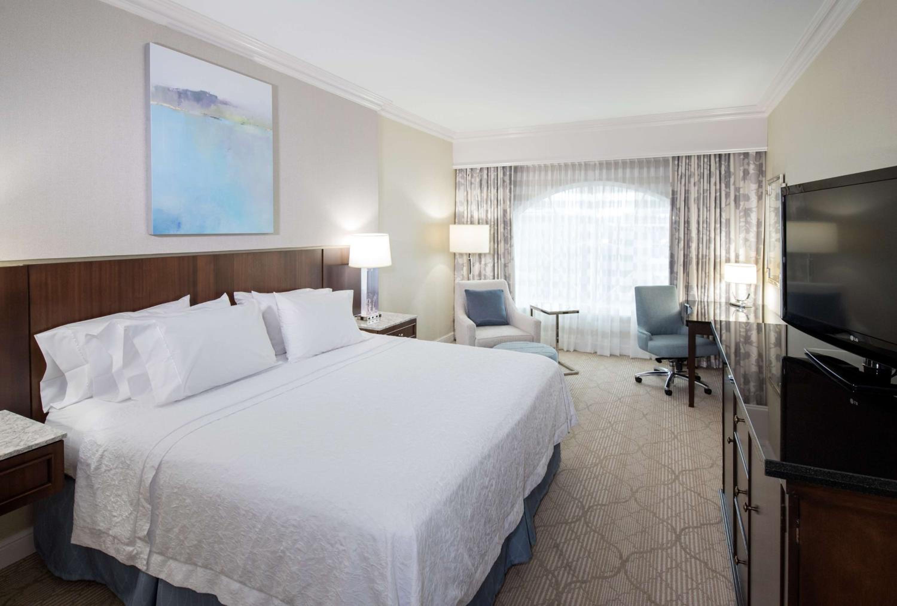 Deluxe King Room with Whirpool - Non-Smoking - Photo 3