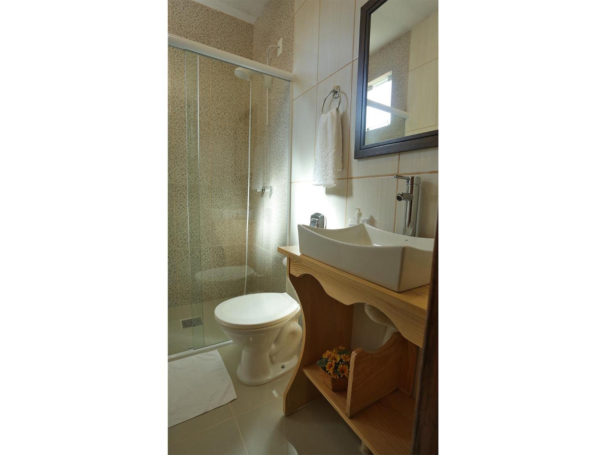 Standard Double Room - Photo 11