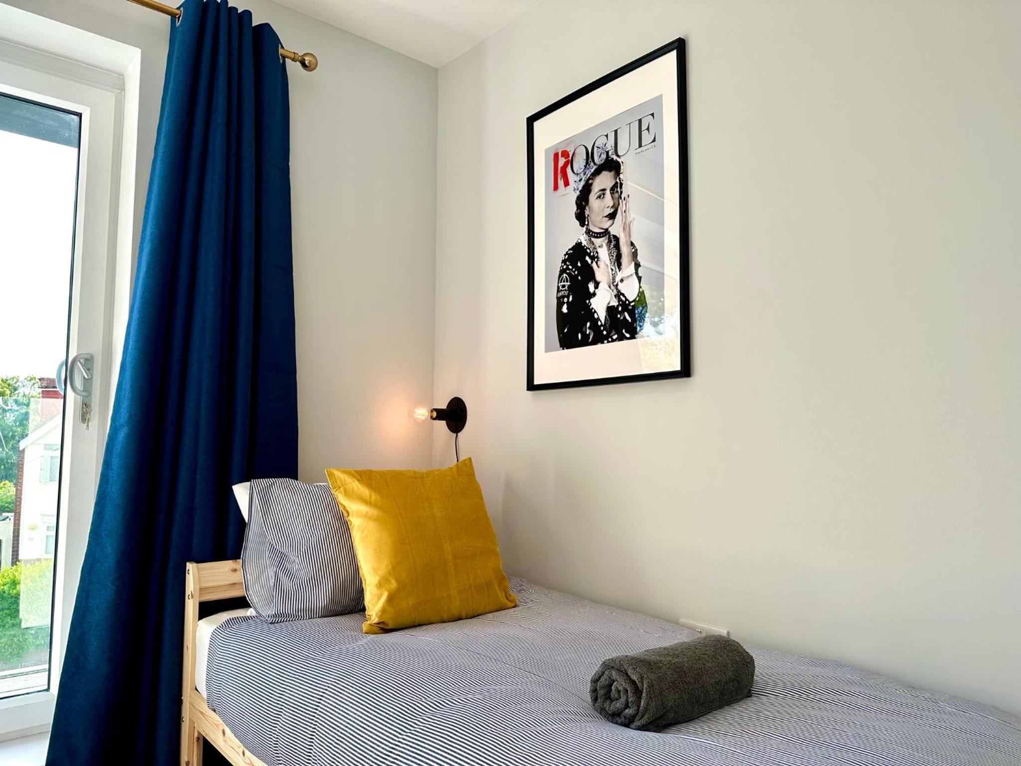 Four-Bedroom House photo 3