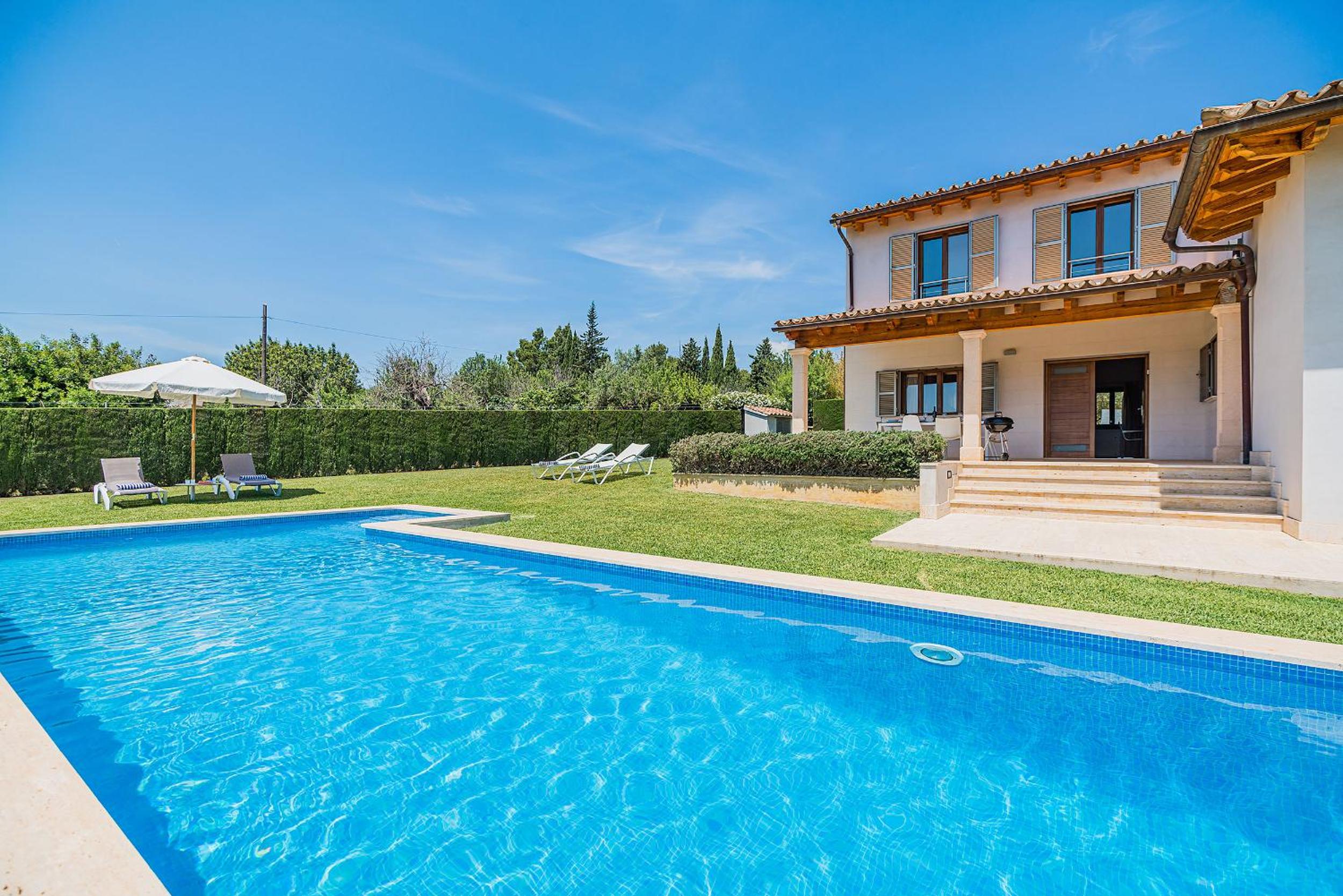 Villa with Garden View photo 3