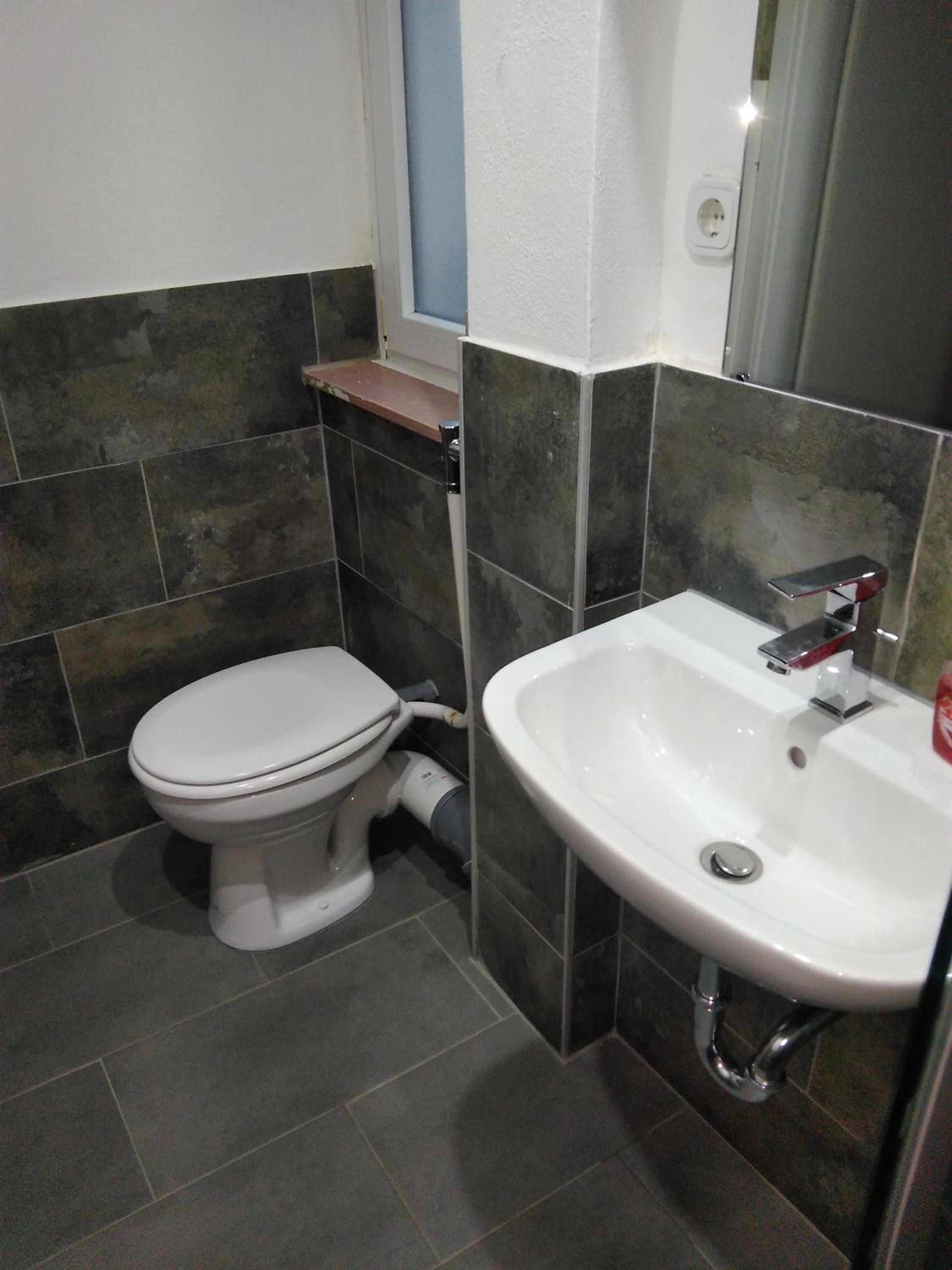 Single Room photo 3