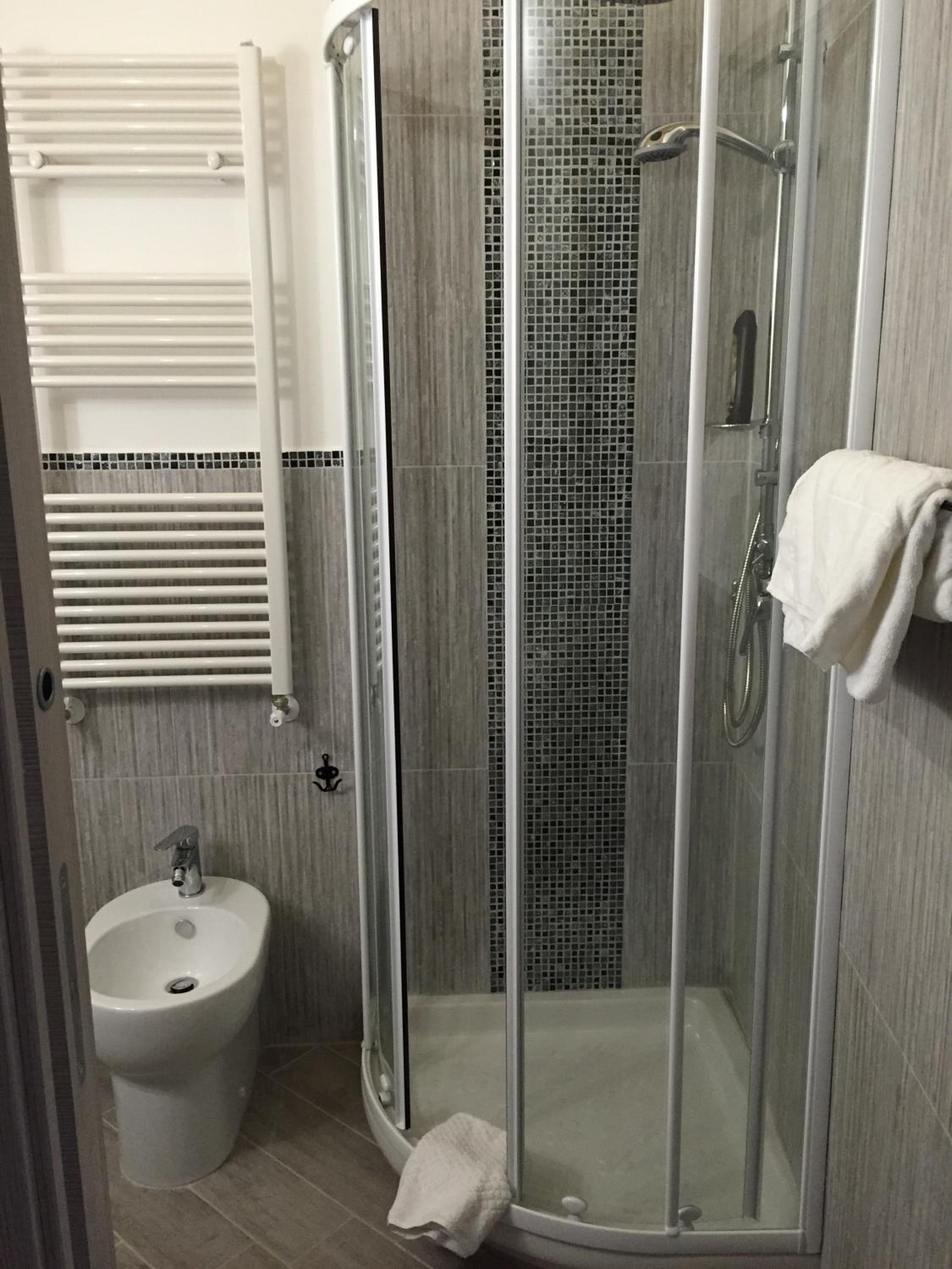 Triple Room - Photo 14