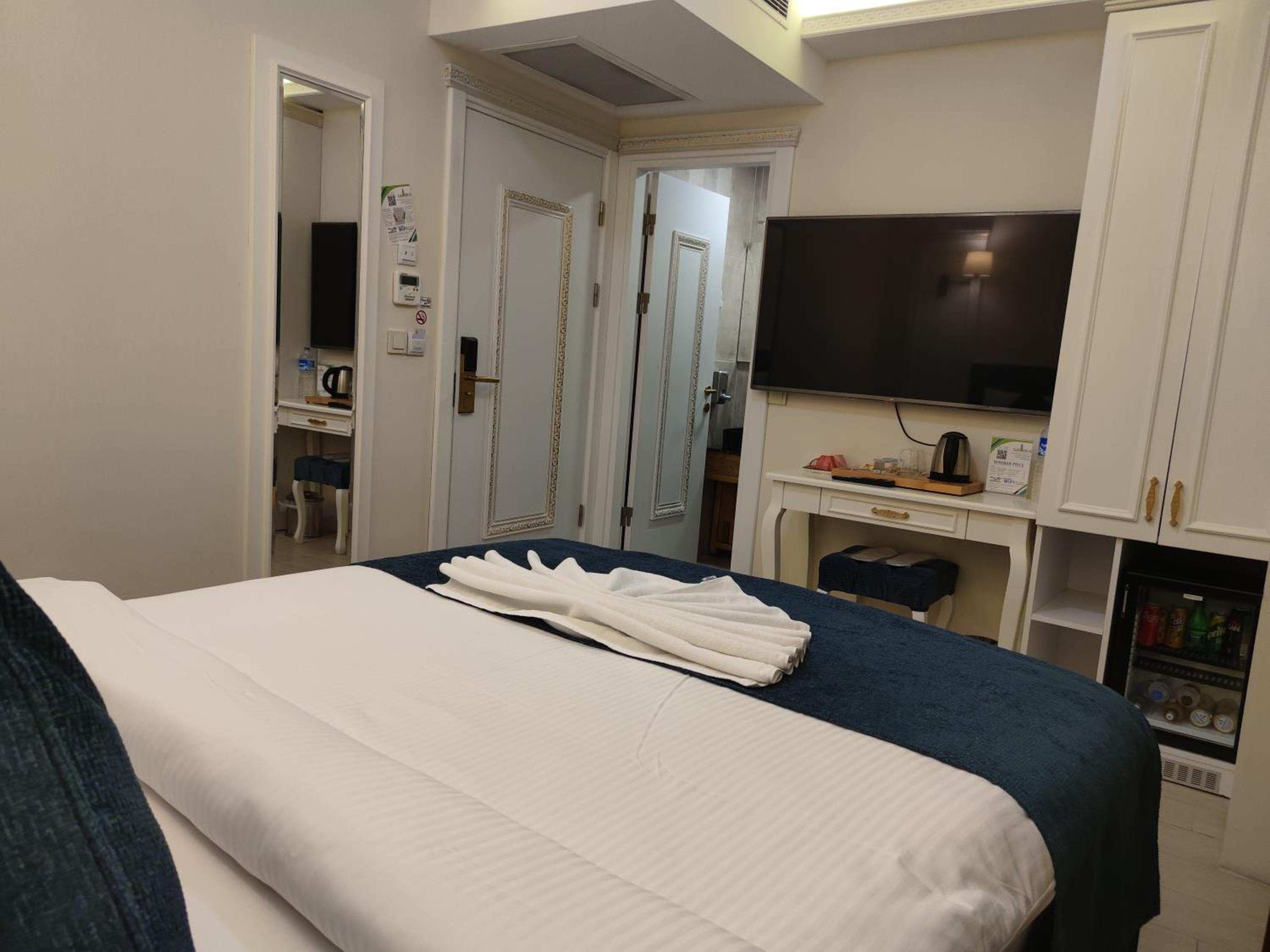 Deluxe Double Room with Sea View photo 2
