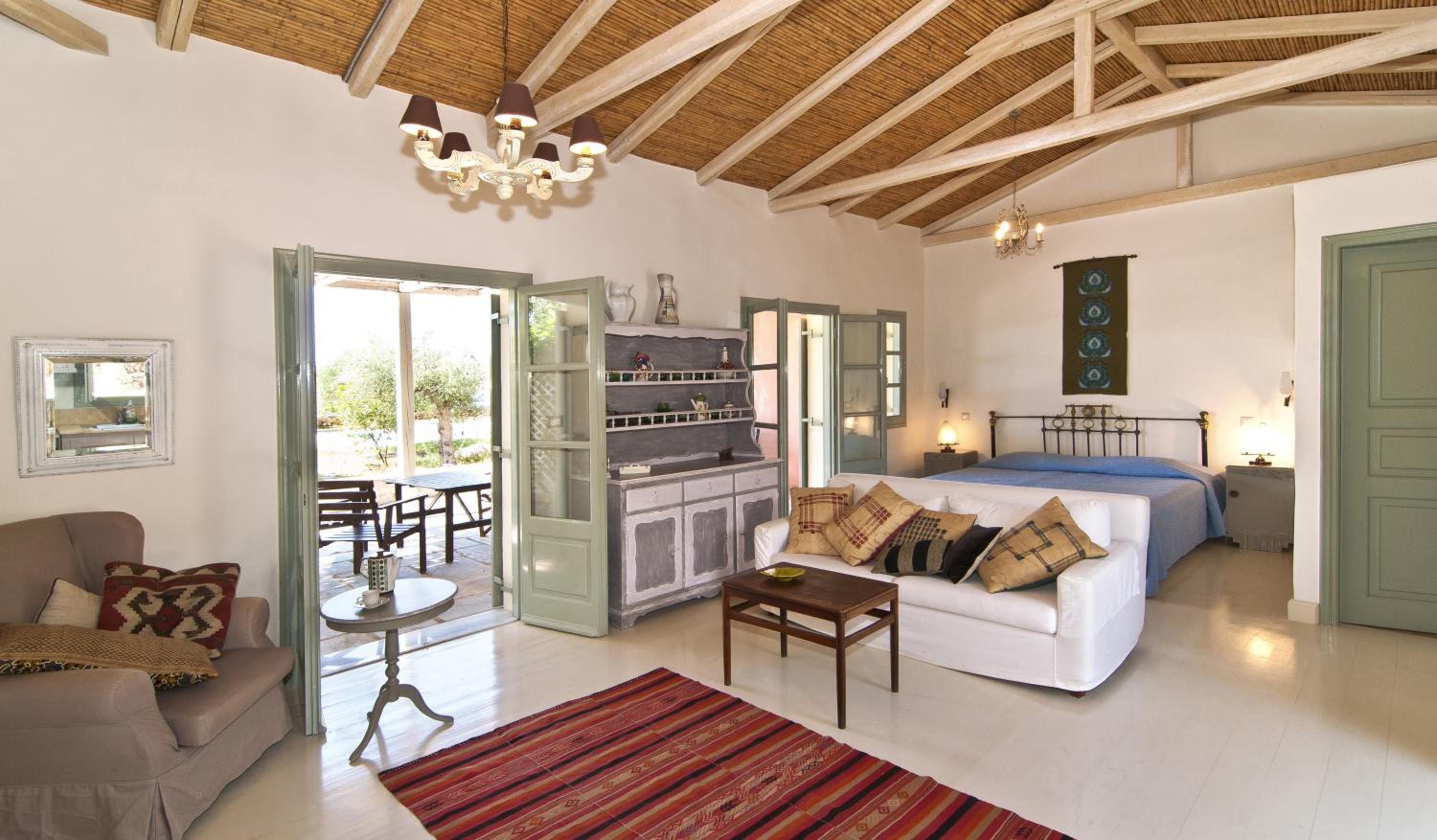 Deluxe Bungalow with Sea View (2 Adults) photo 1