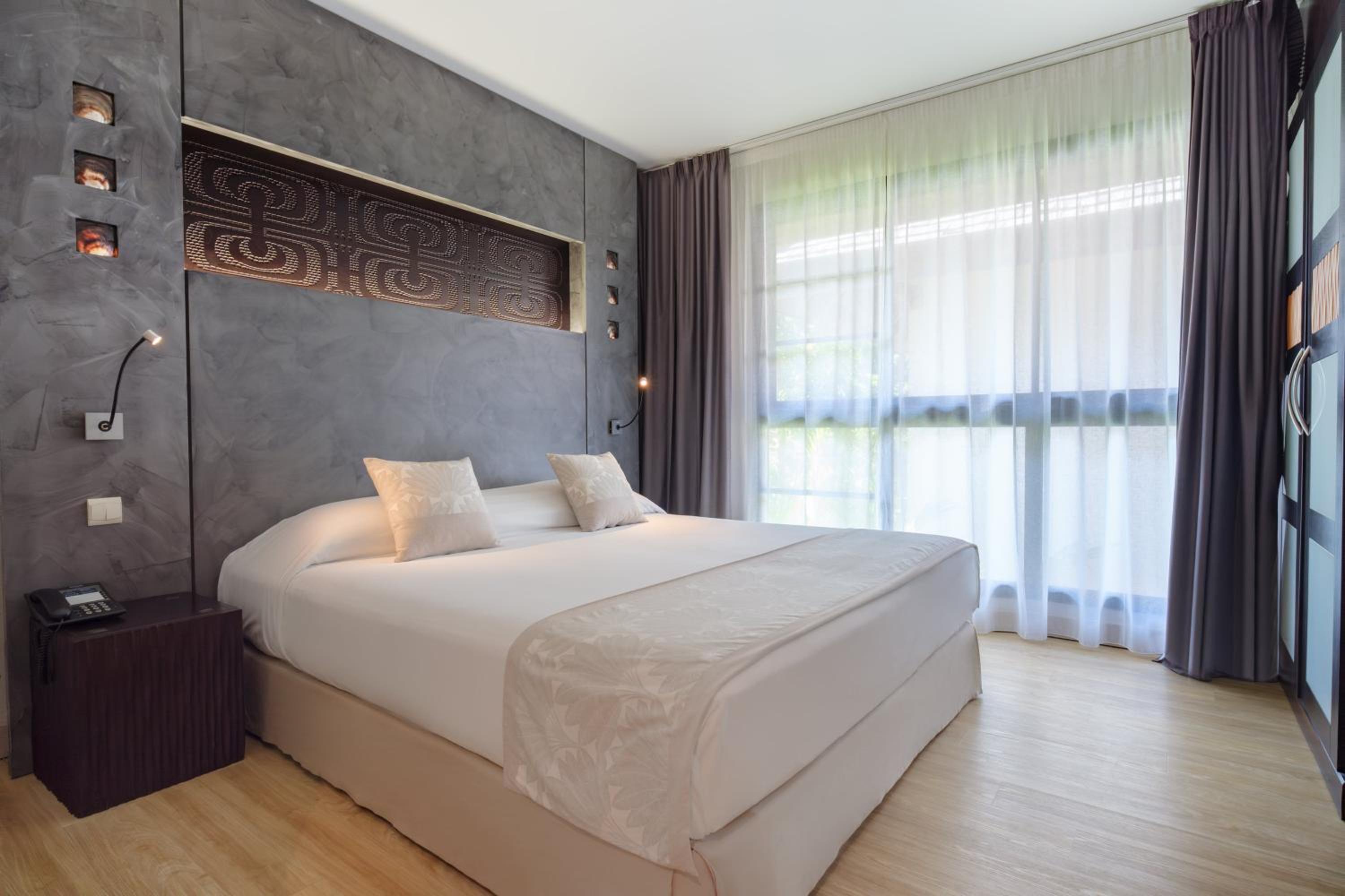 Suite with Ocean View