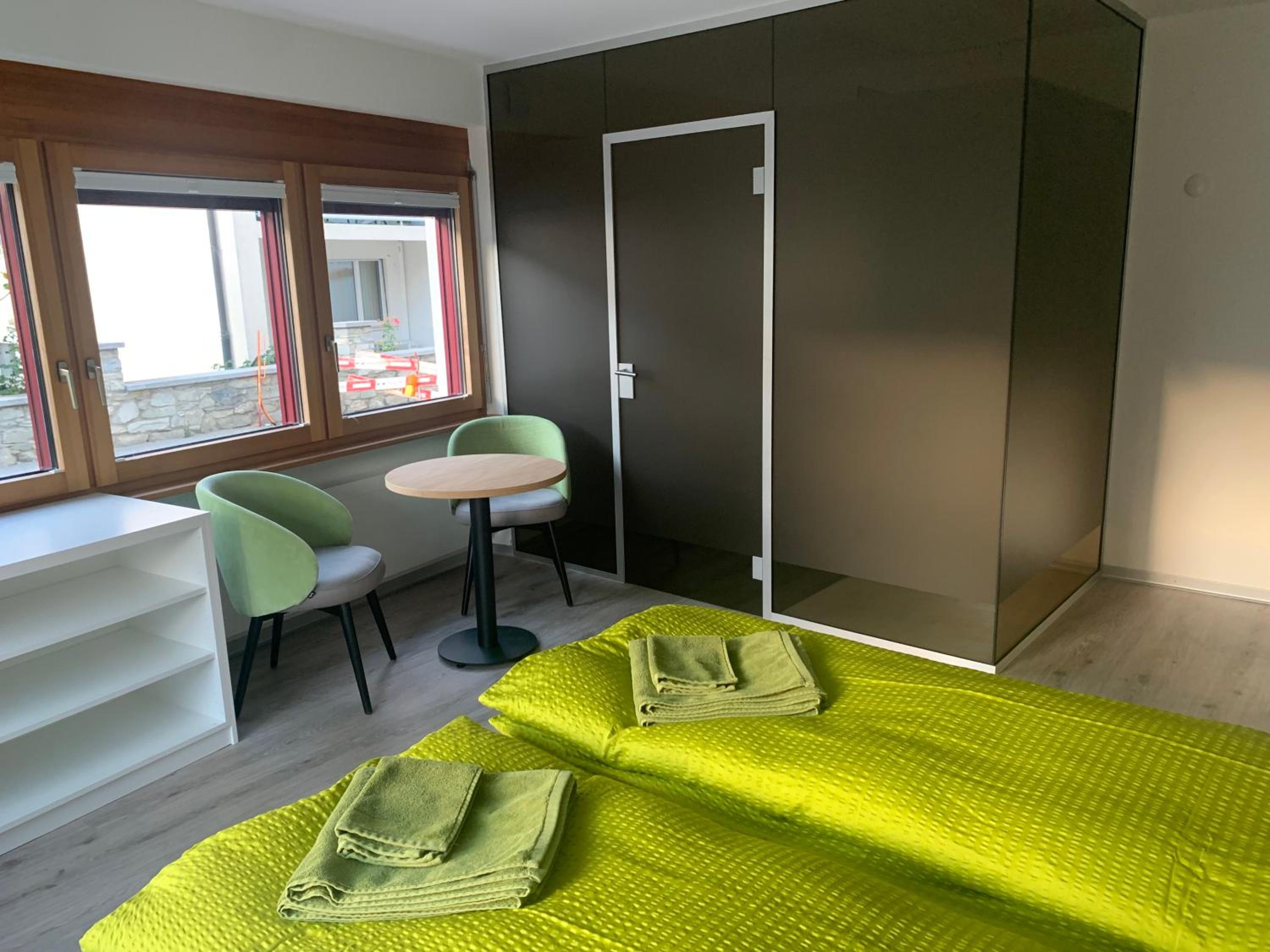 Deluxe Double Room with Shower