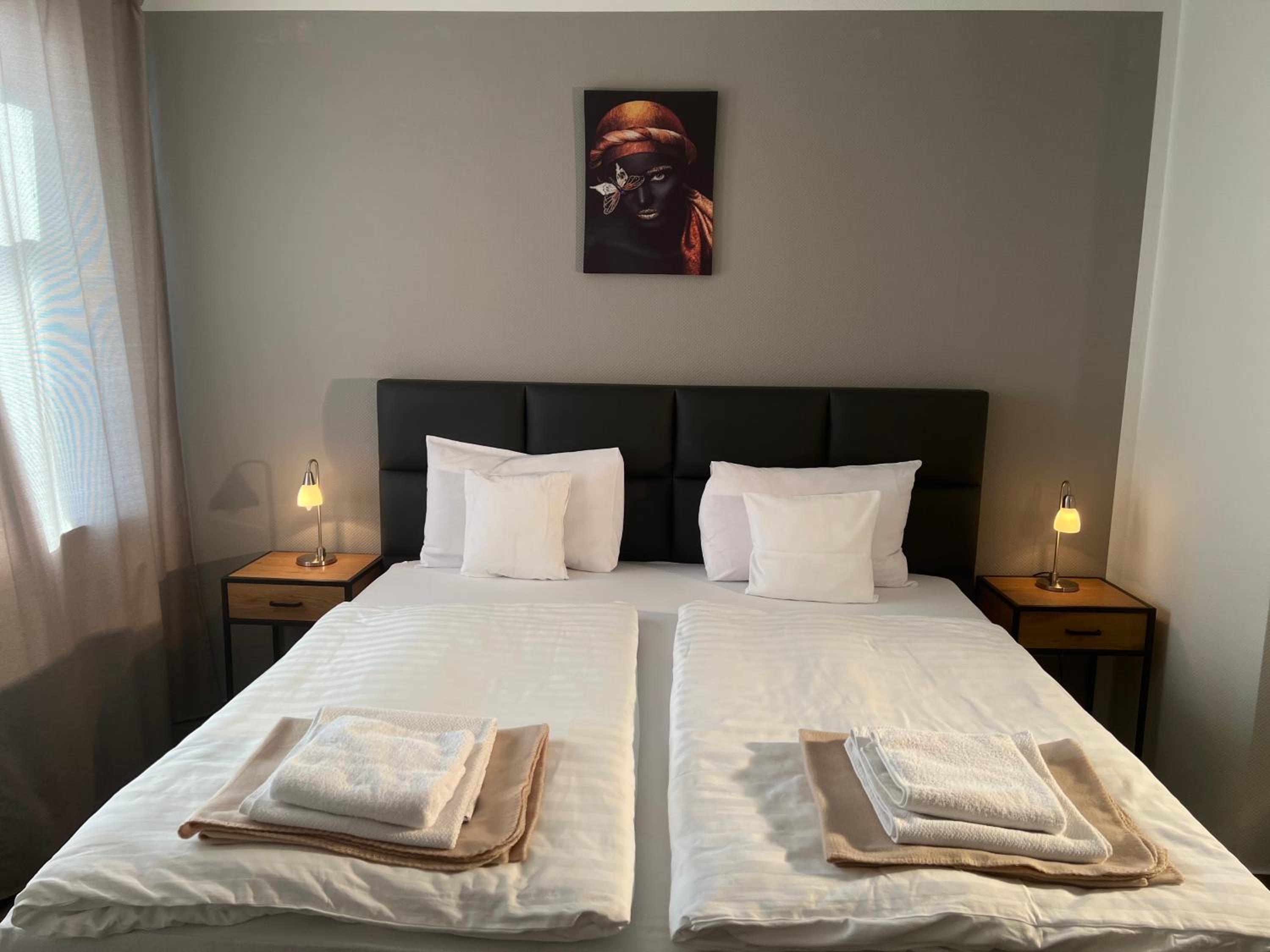 Double Room - Photo 2