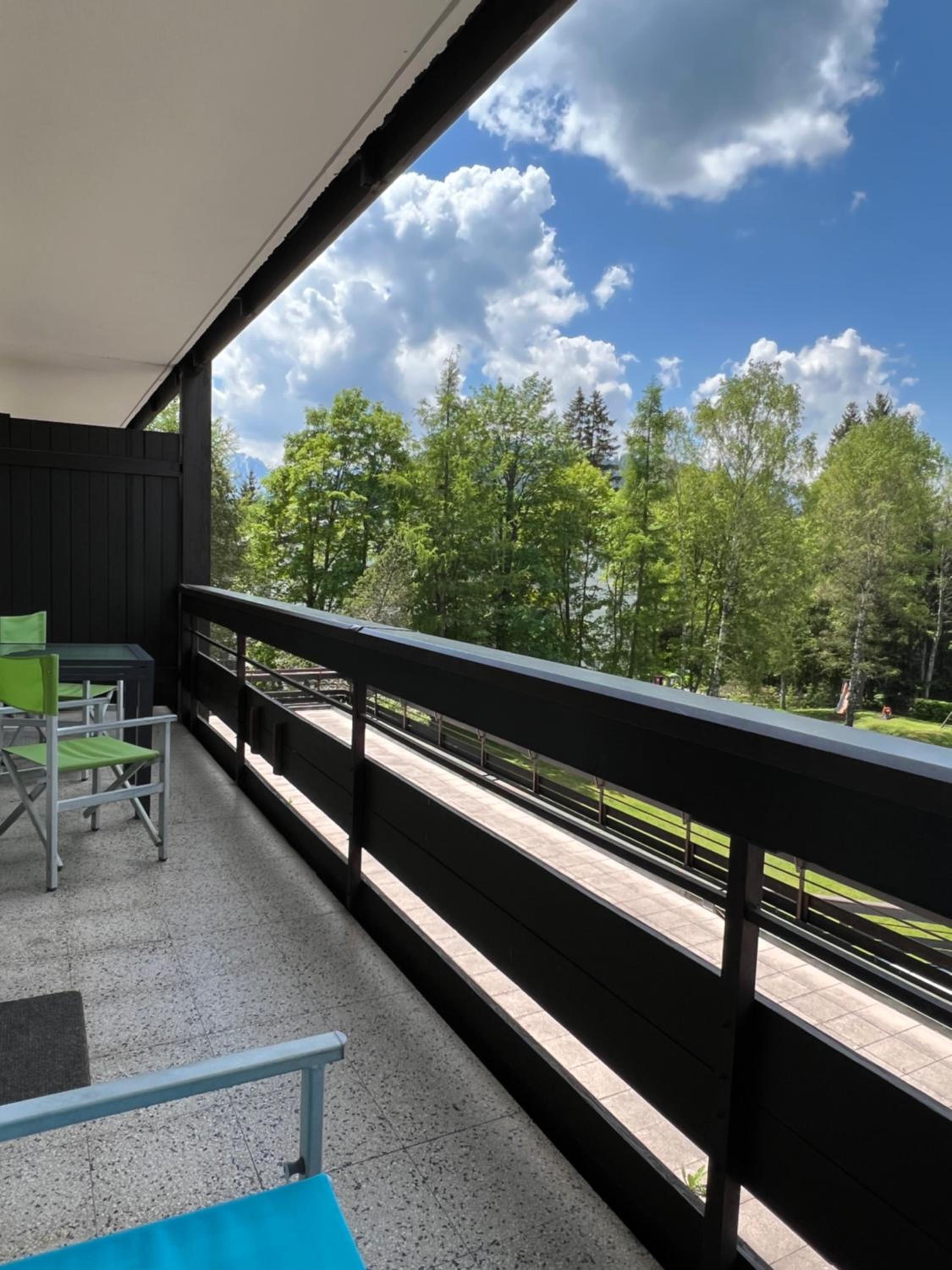 Apartment with Balcony photo 3