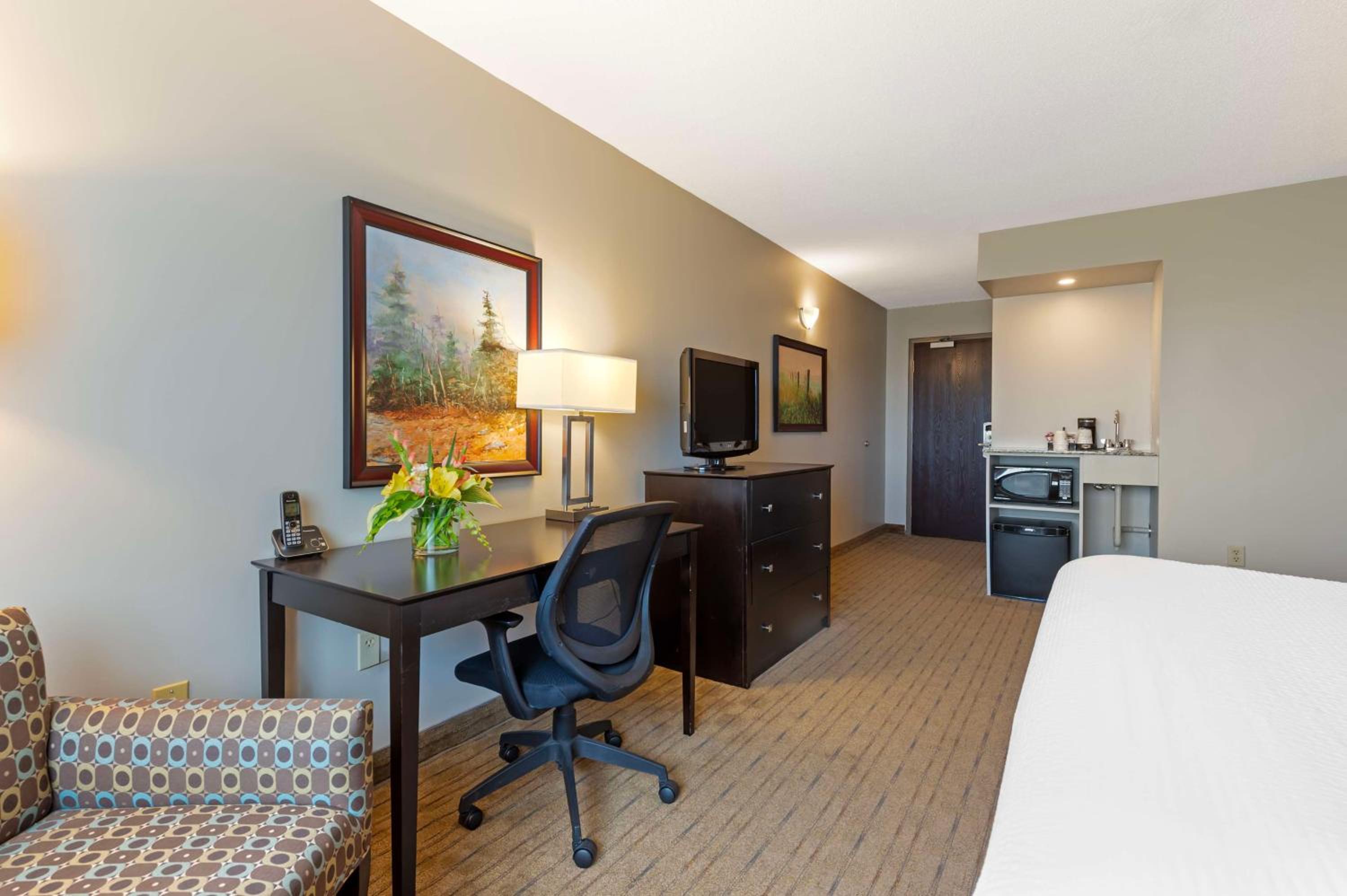 King Room - Disability Access/Non-Smoking - Photo 4