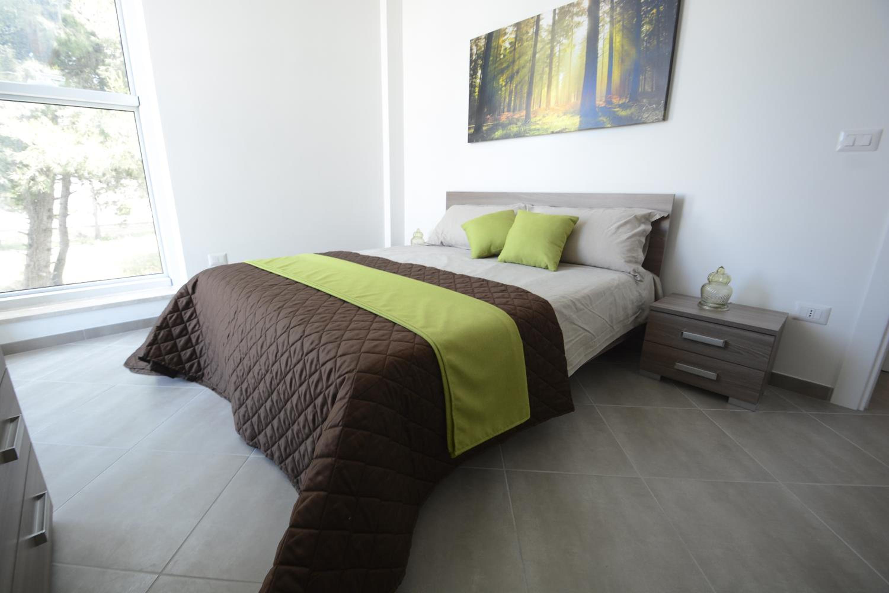 One-Bedroom Apartment with Garden View