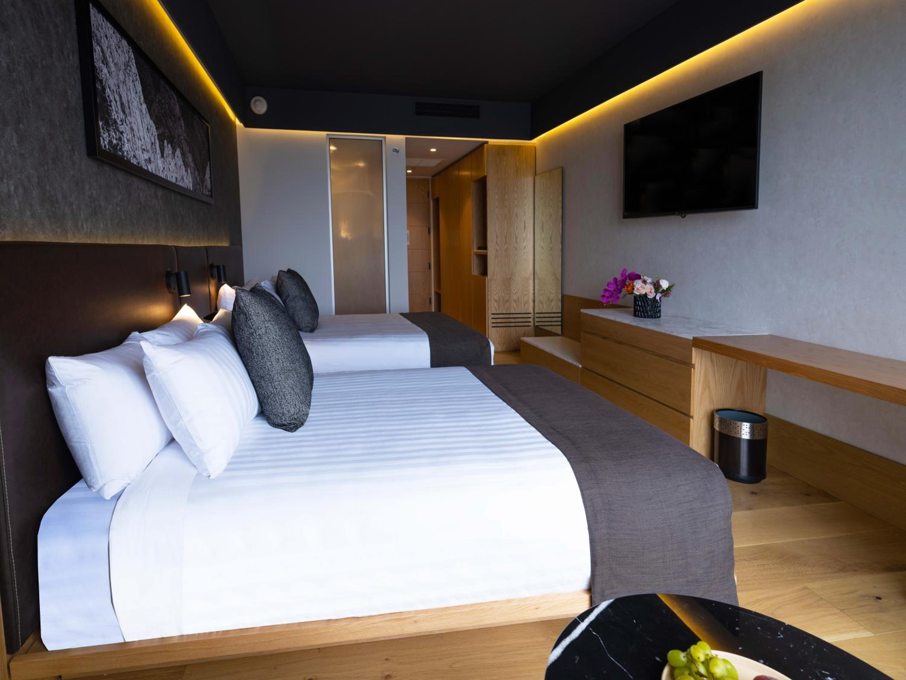 Deluxe Double Room - Photo 8