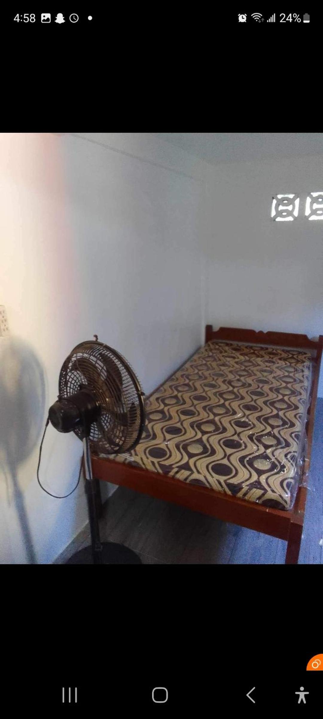 Queen Room photo 1