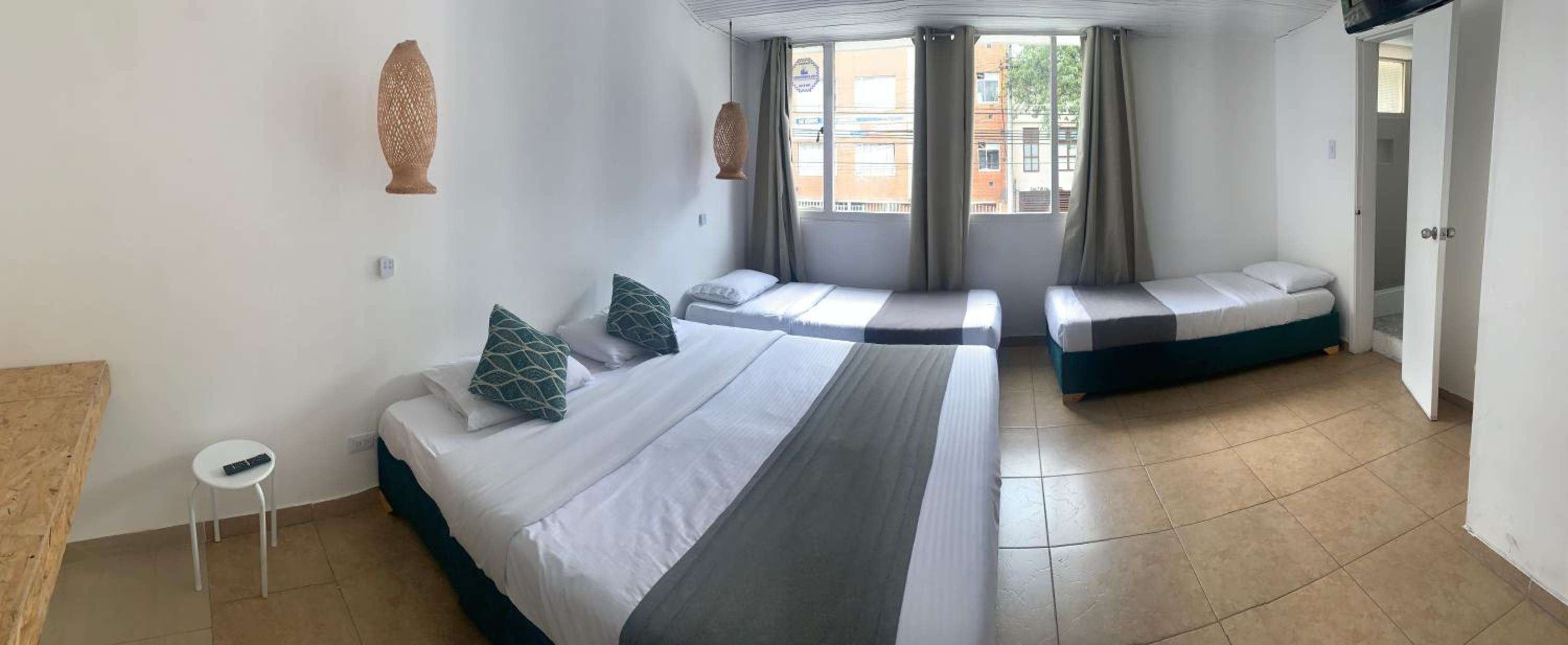 Quadruple Room - Photo 1