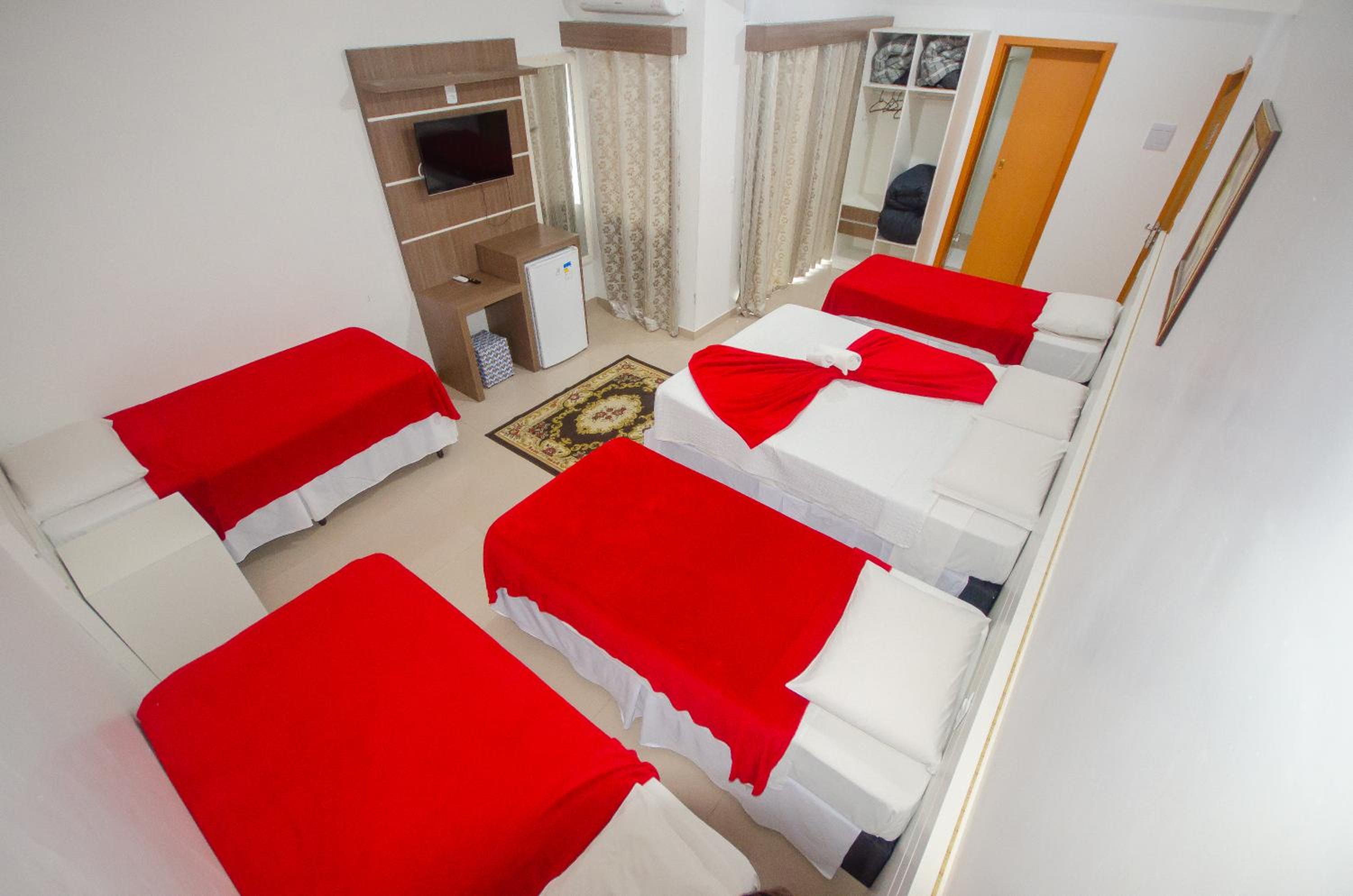 Deluxe Family Room photo 1