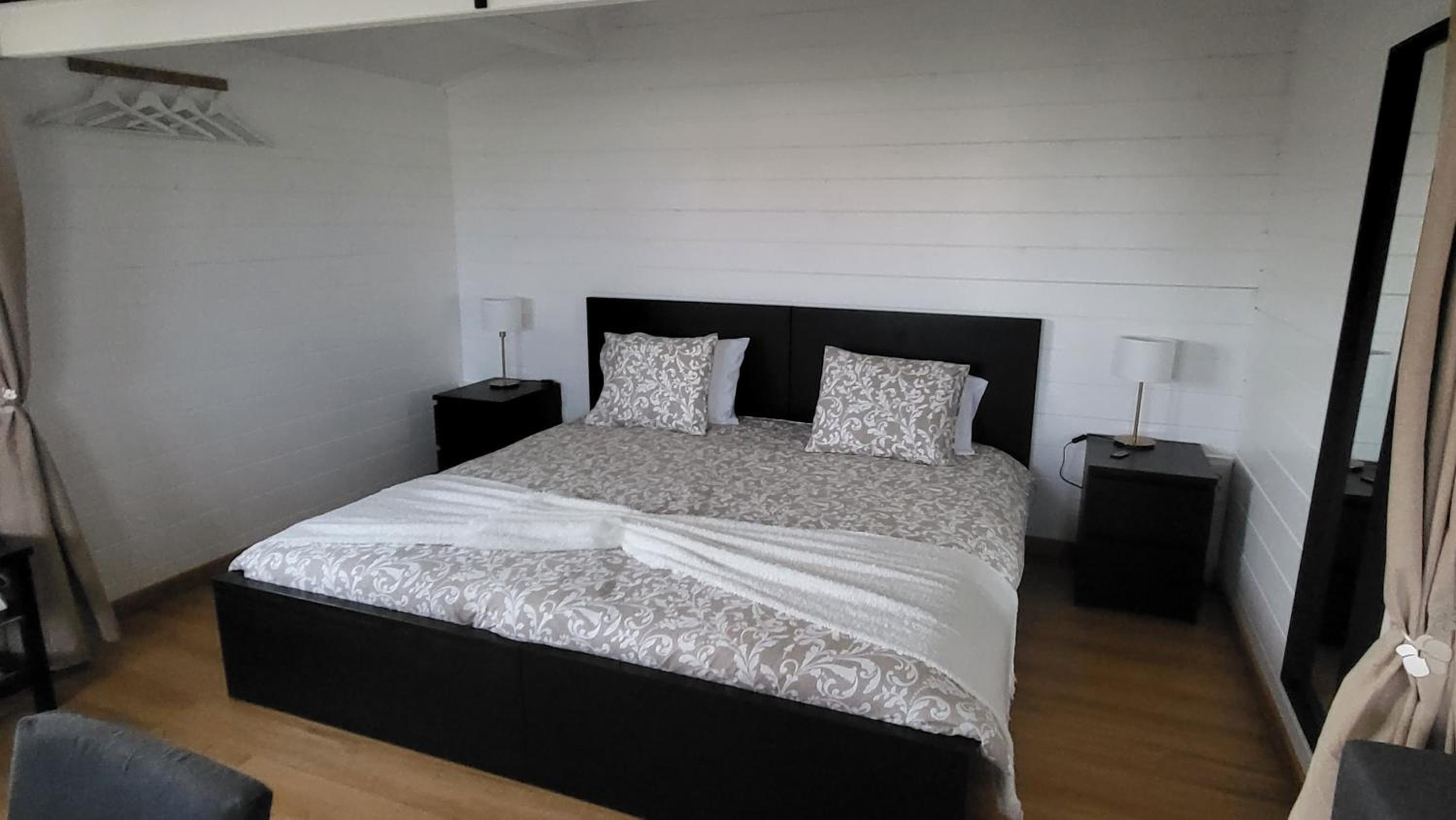 One-Bedroom House photo 3