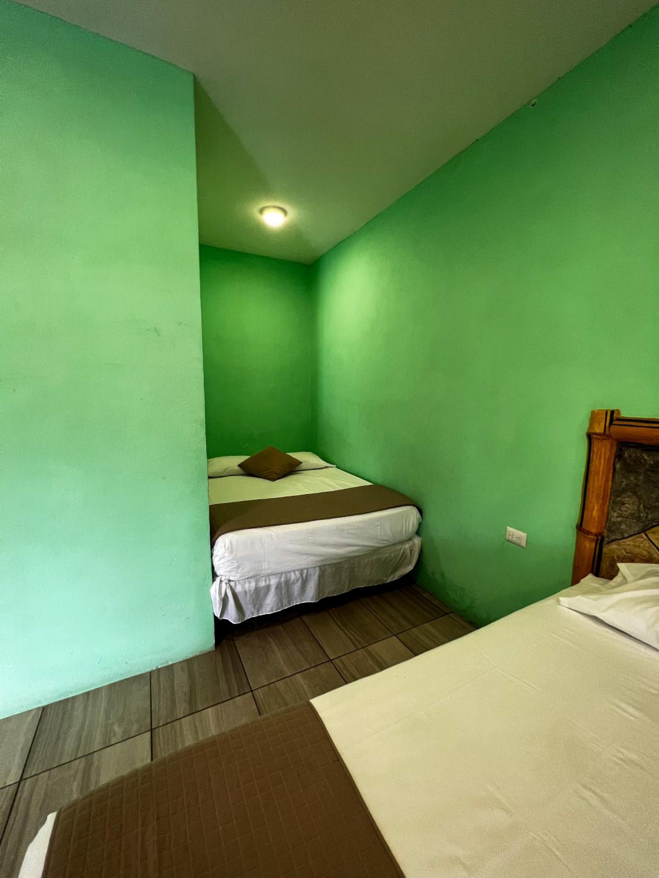 Deluxe Triple Room photo 3