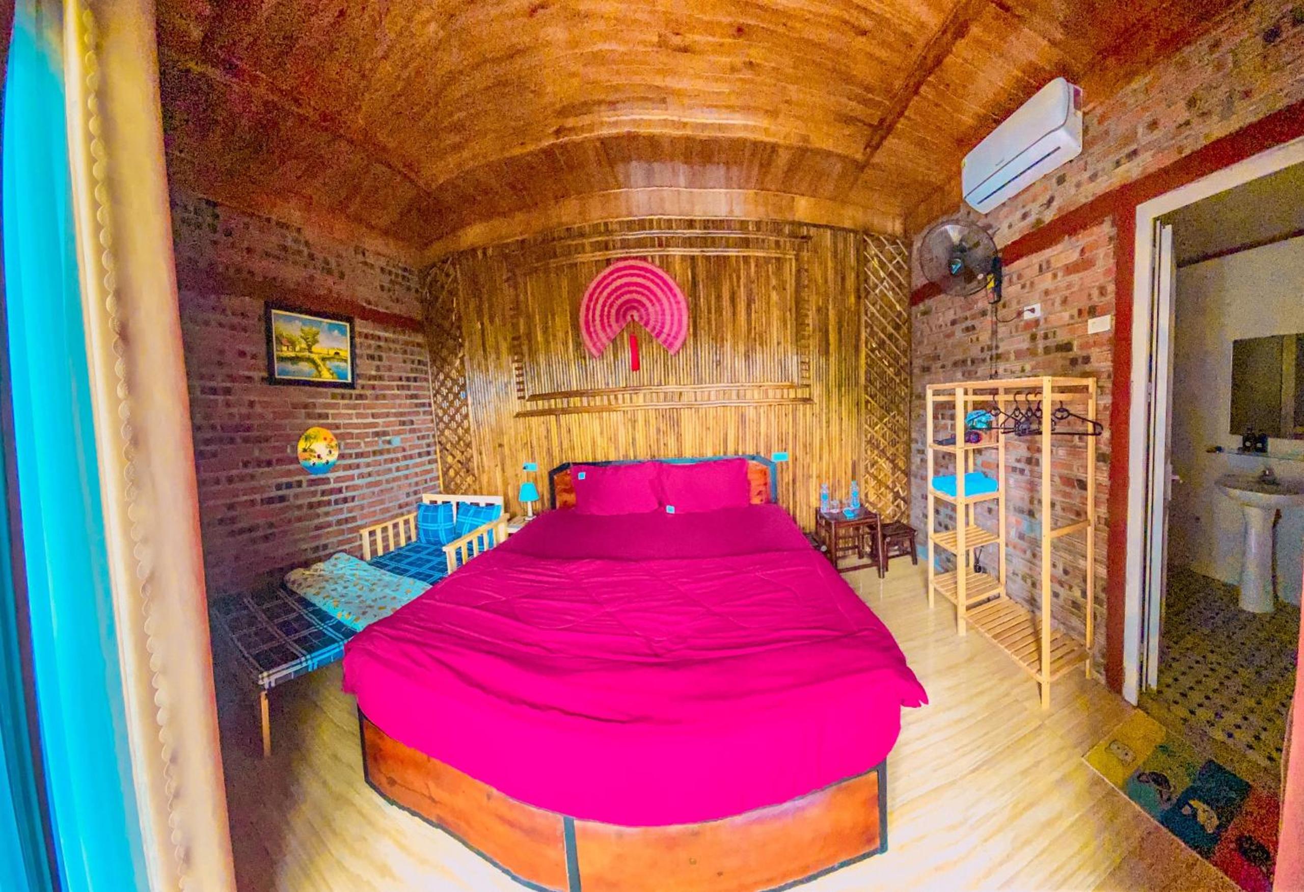 King Room with Pool View photo 1
