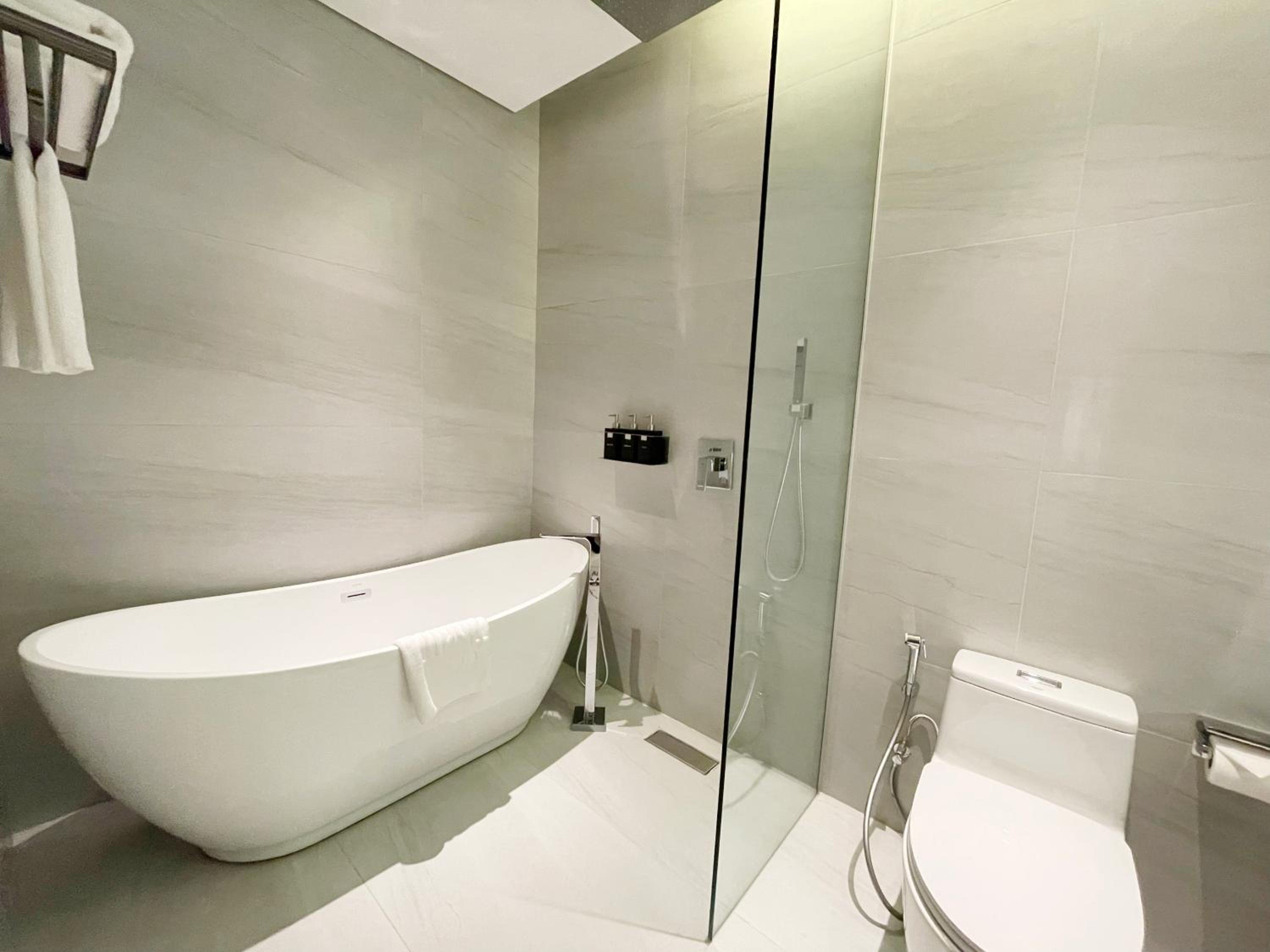 Penthouse Two-Bedroom - Complimentary Daily Afternoon Tea & Welcome Minibar photo 3