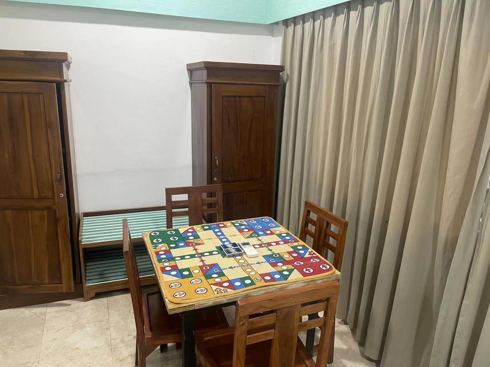 Queen Room With Pool View photo 2