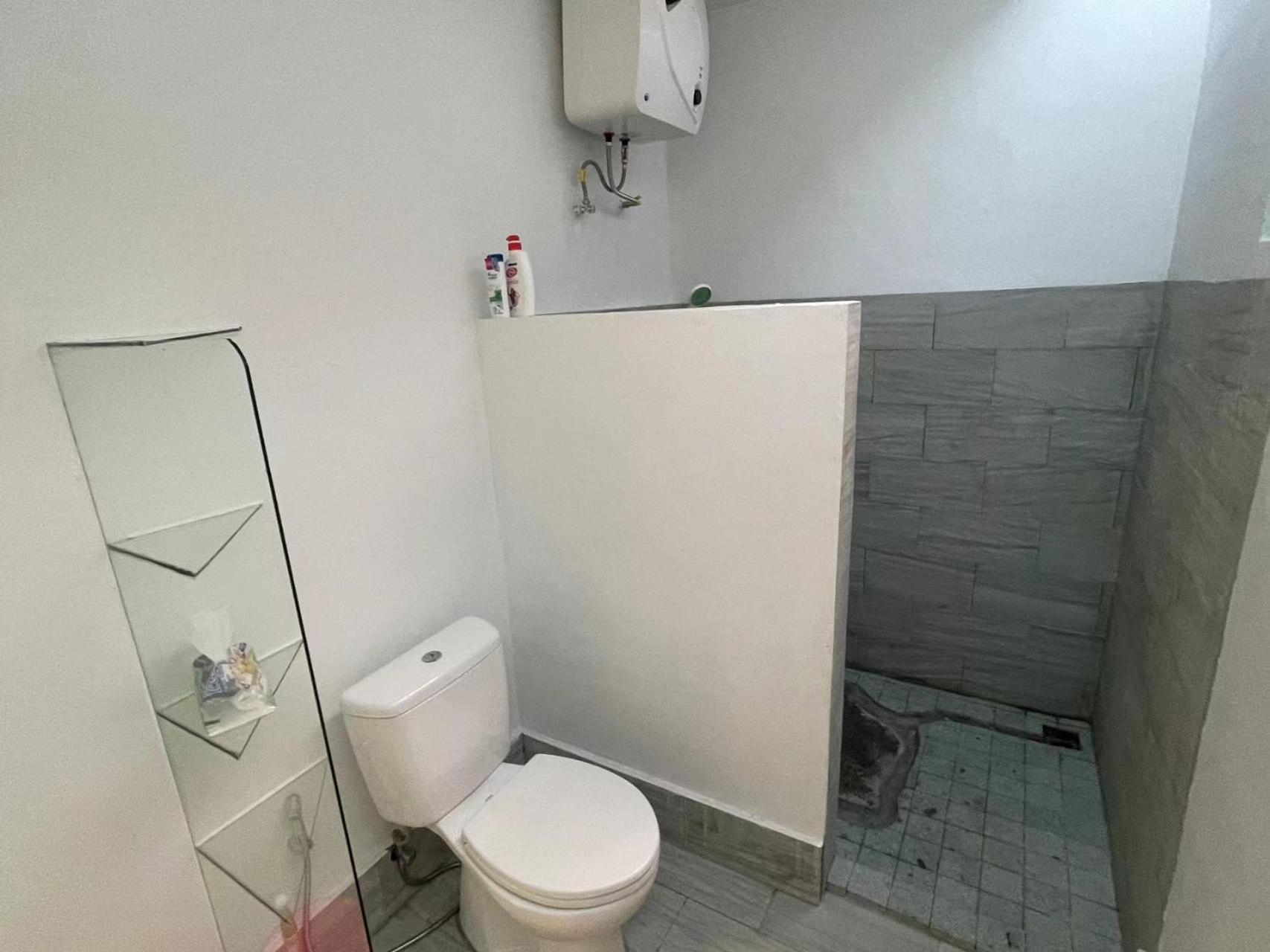 Double Room With Pool View photo 2