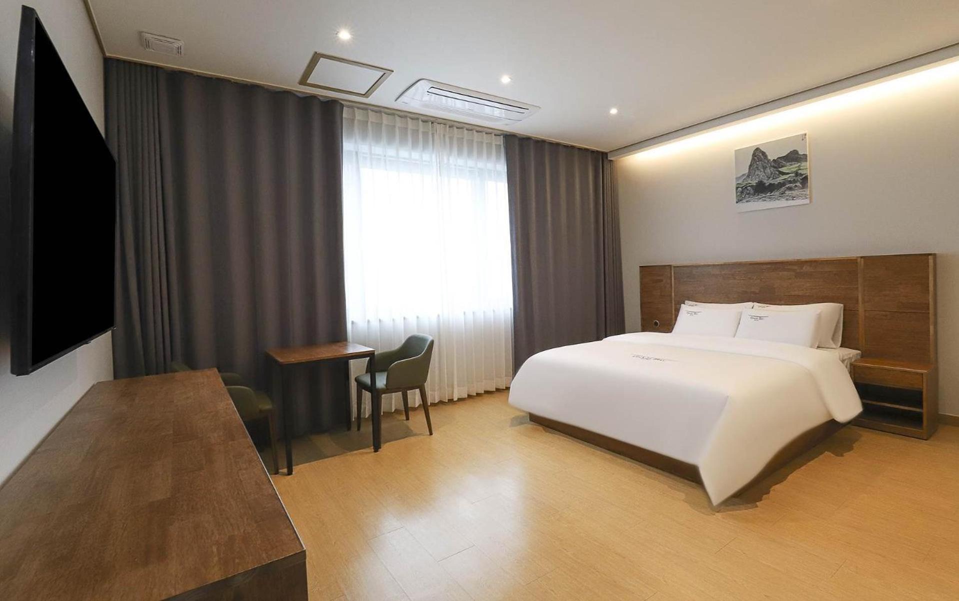 Deluxe Double Room - Photo 3