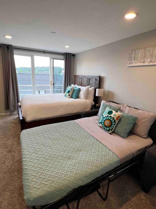 One-Bedroom Apartment photo 3