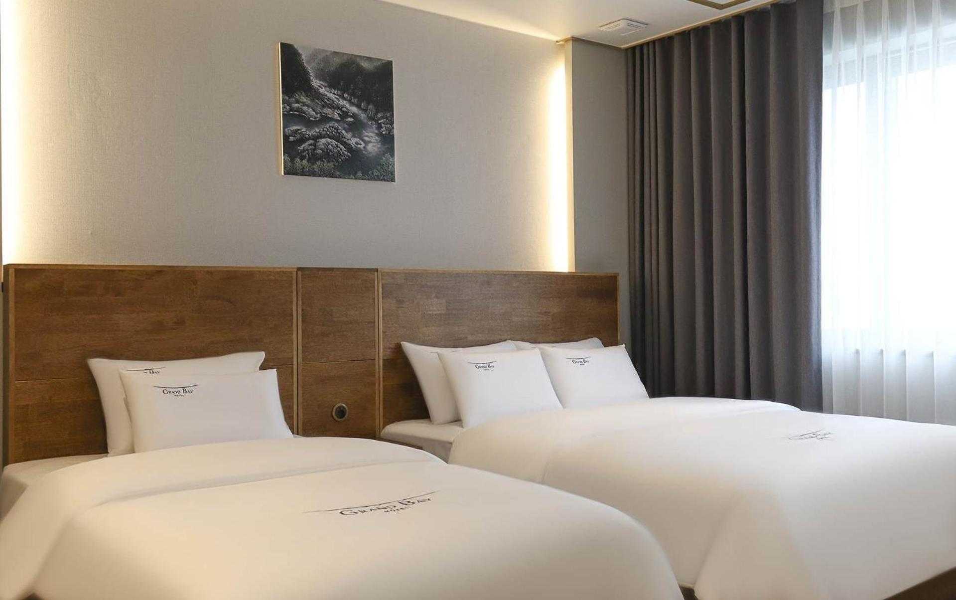 Twin Room - Photo 9