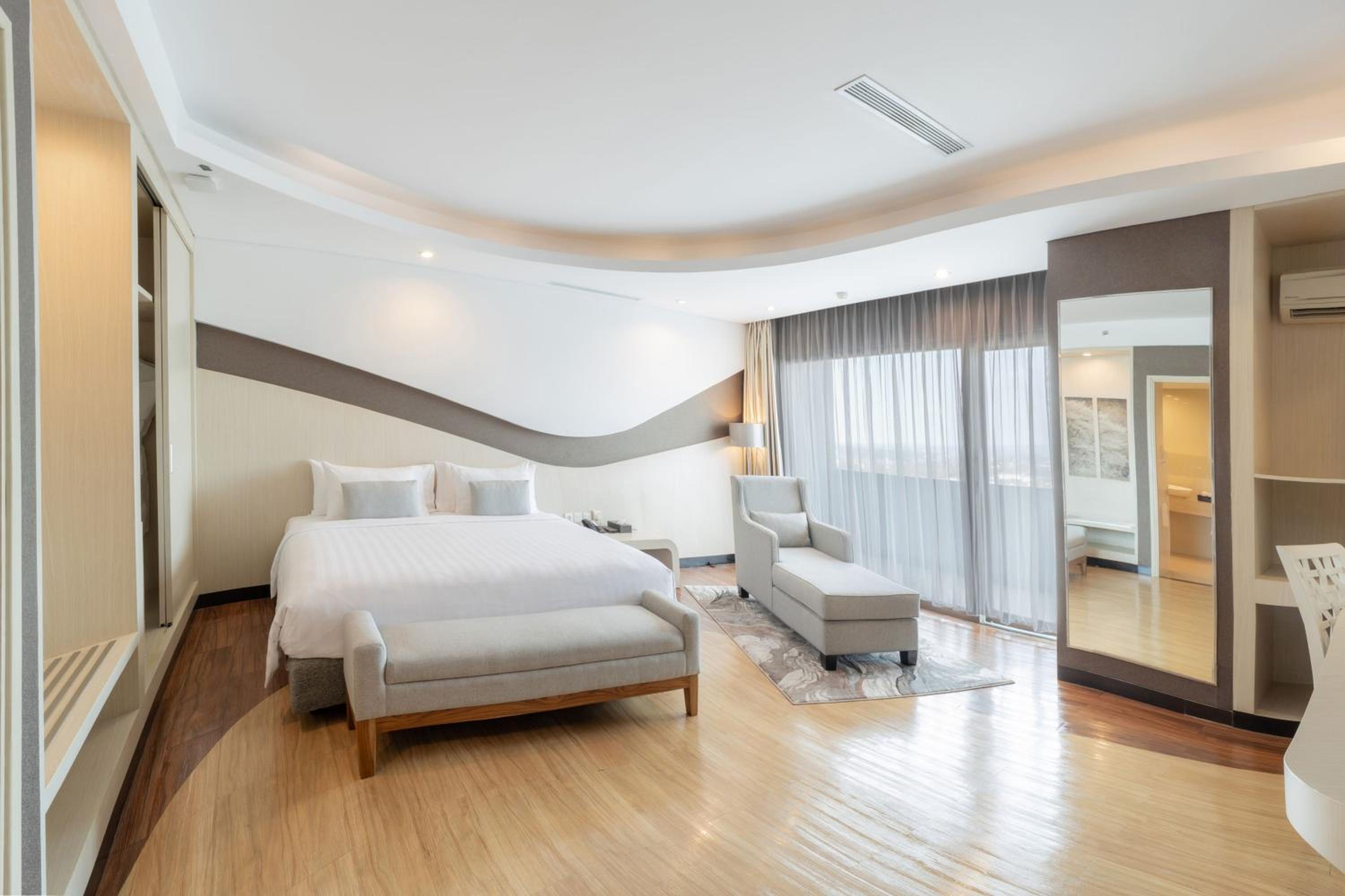 Presidential Suite photo 3