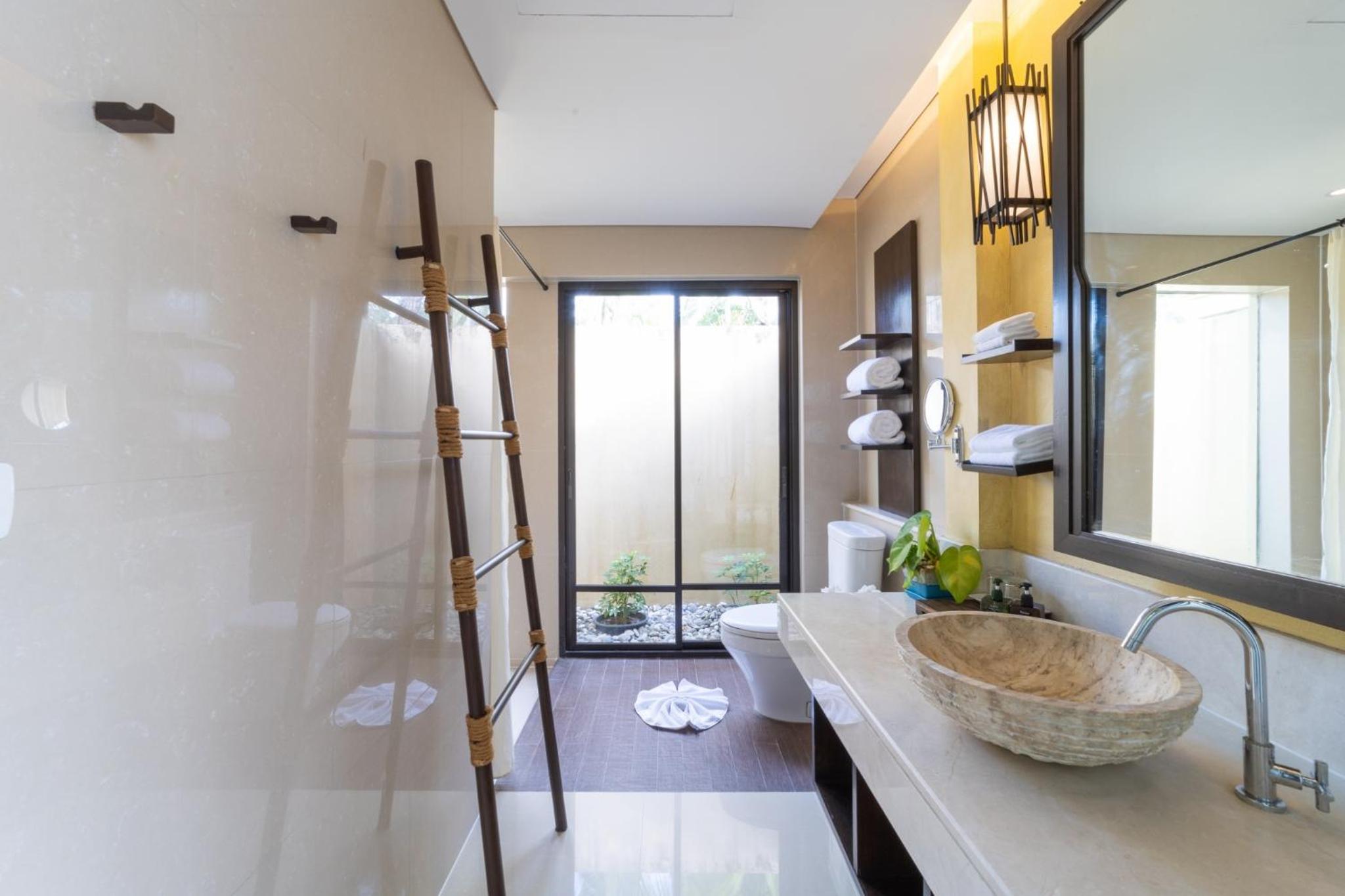 Villa with Garden View - Photo 2
