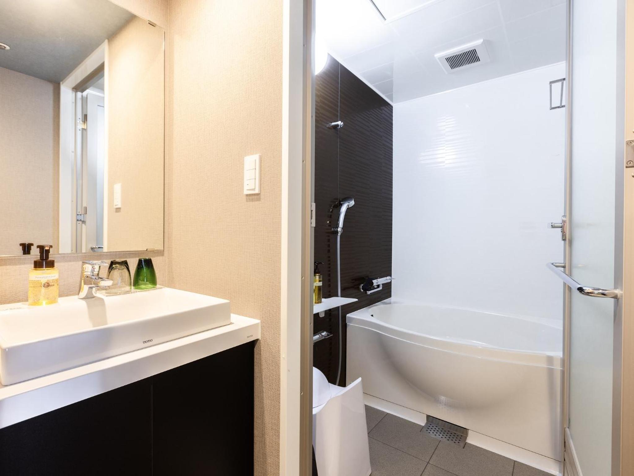 Deluxe Twin Room - Non-Smoking - Photo 3