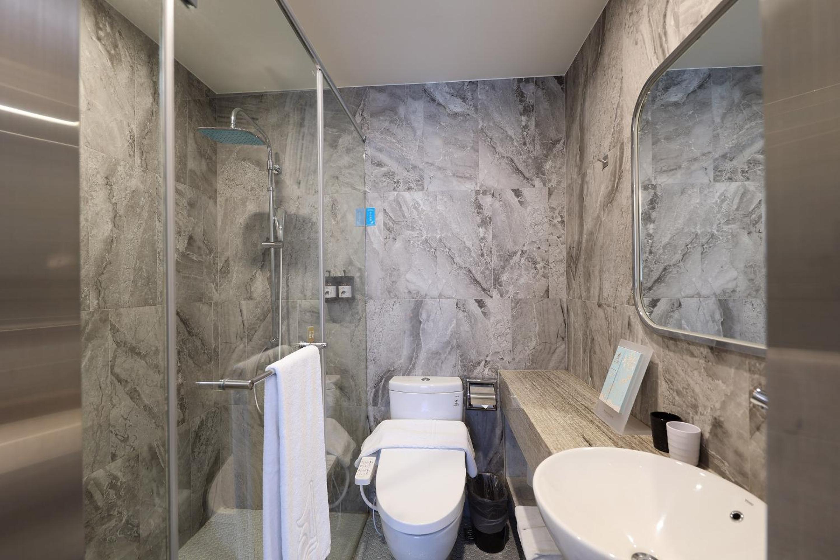 Standard Room - Photo 8