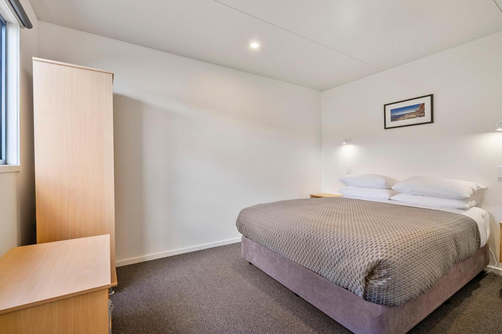 Premium Waterview Chalet - Photo 3