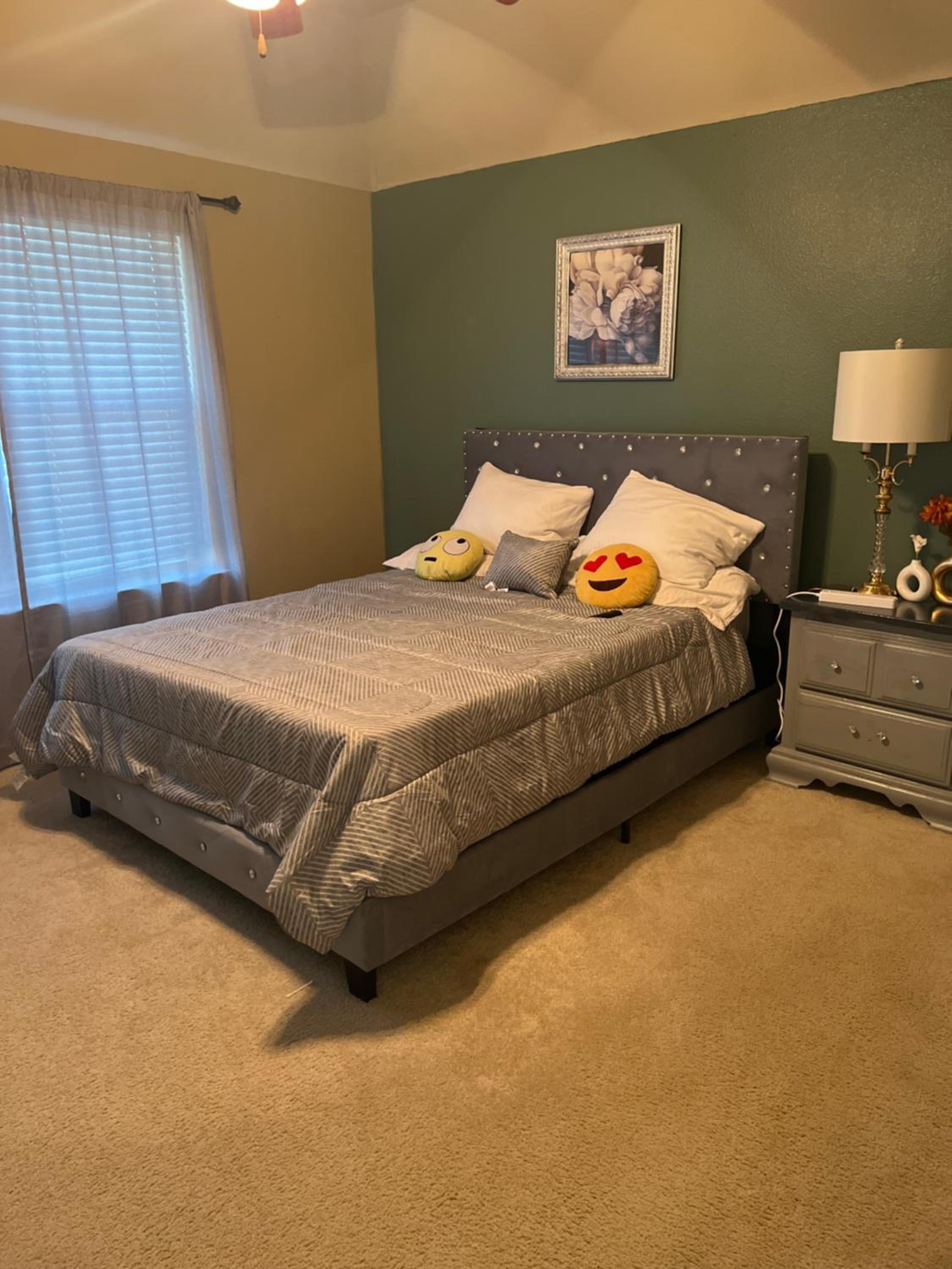 Deluxe Queen Room photo 2