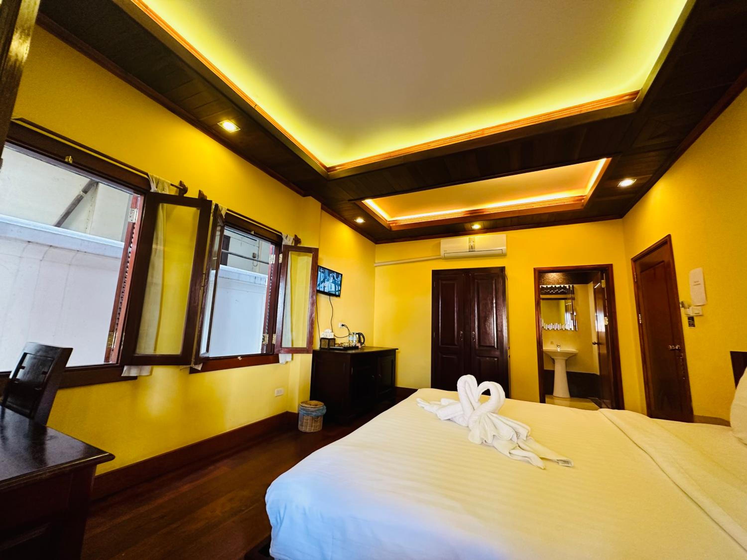 Deluxe Double Room - Photo 5