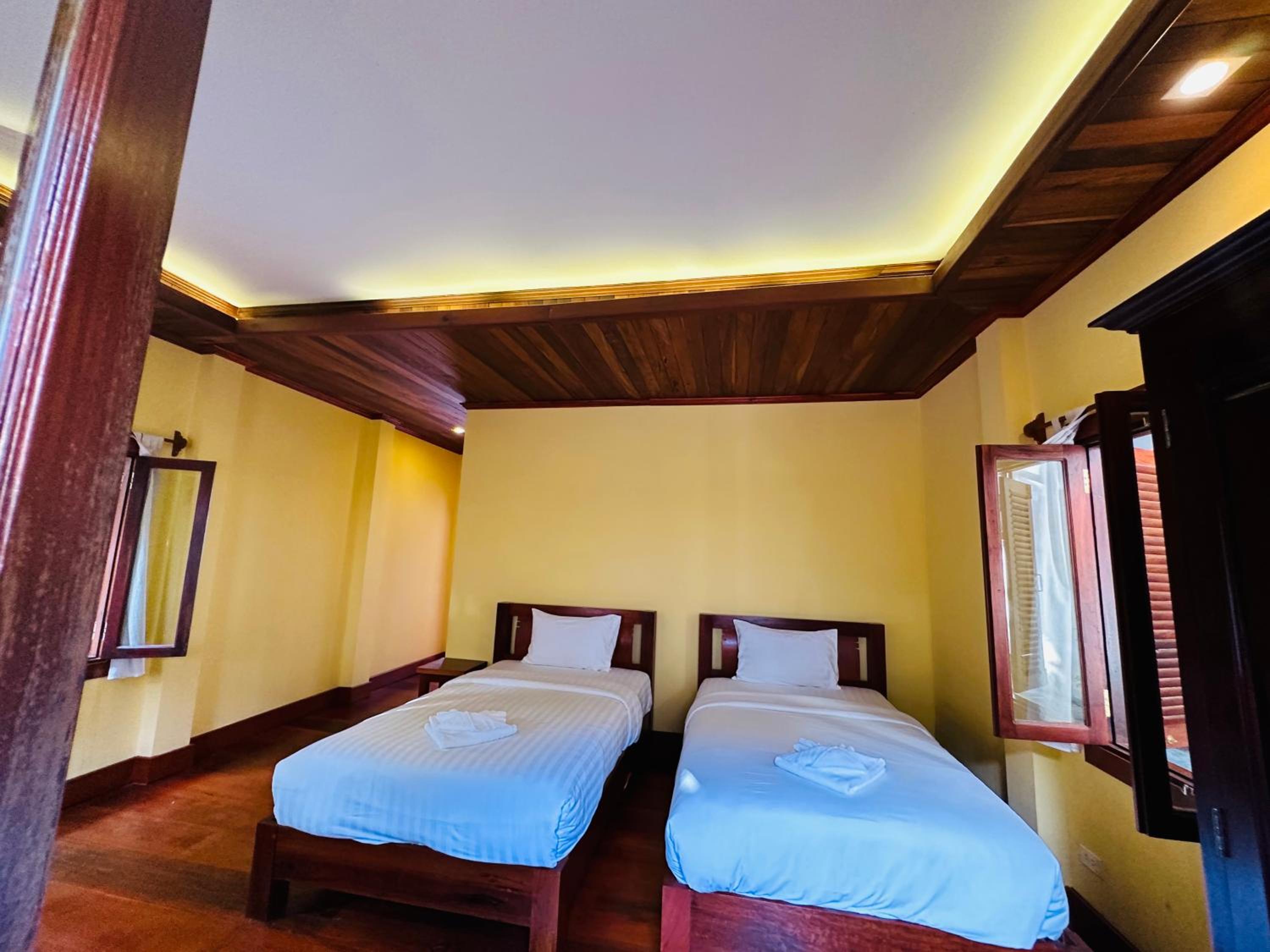 Deluxe Twin Room - Photo 19
